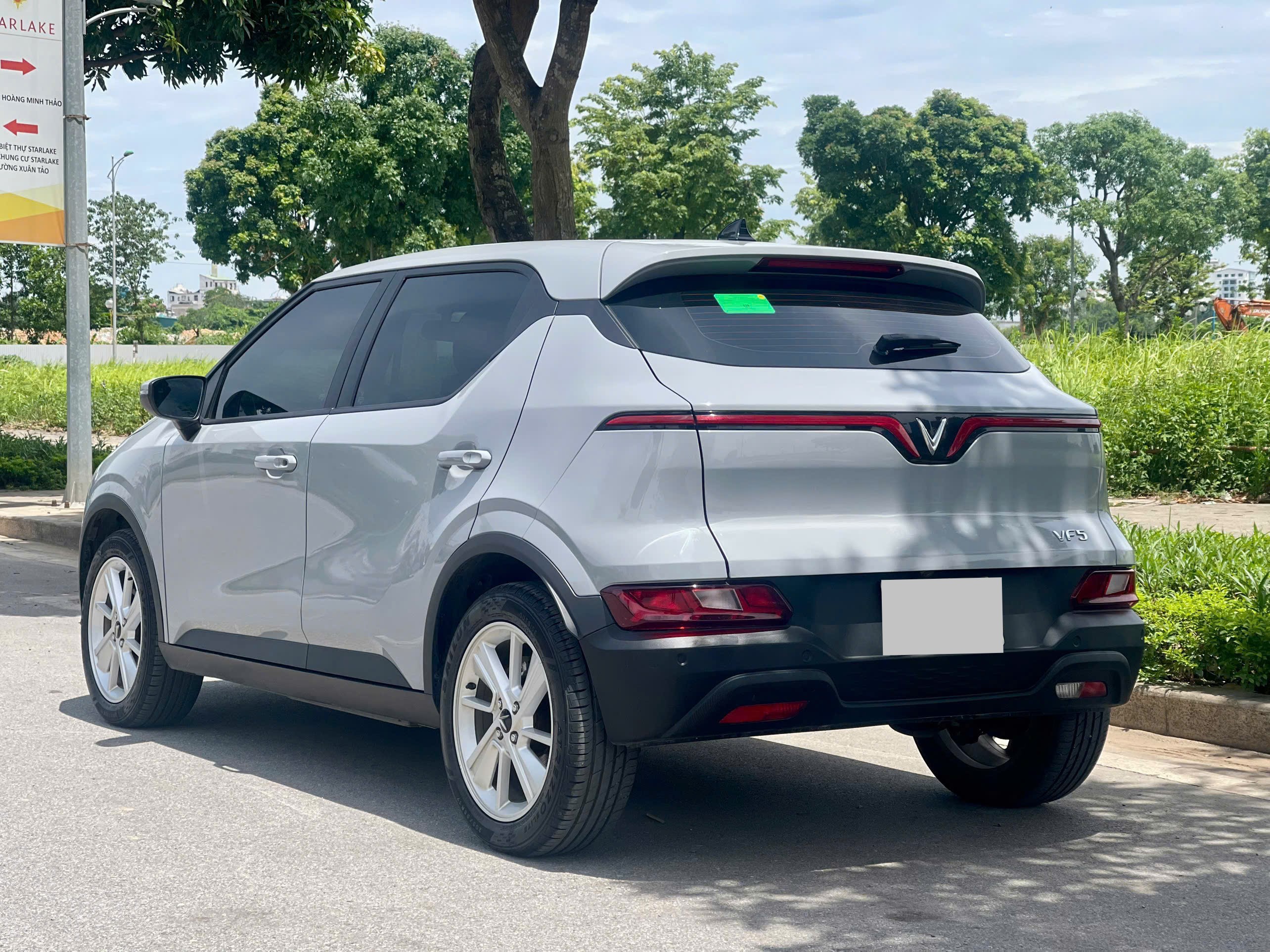 Vinfast Vf5 Plus bản mua Pin màu xám