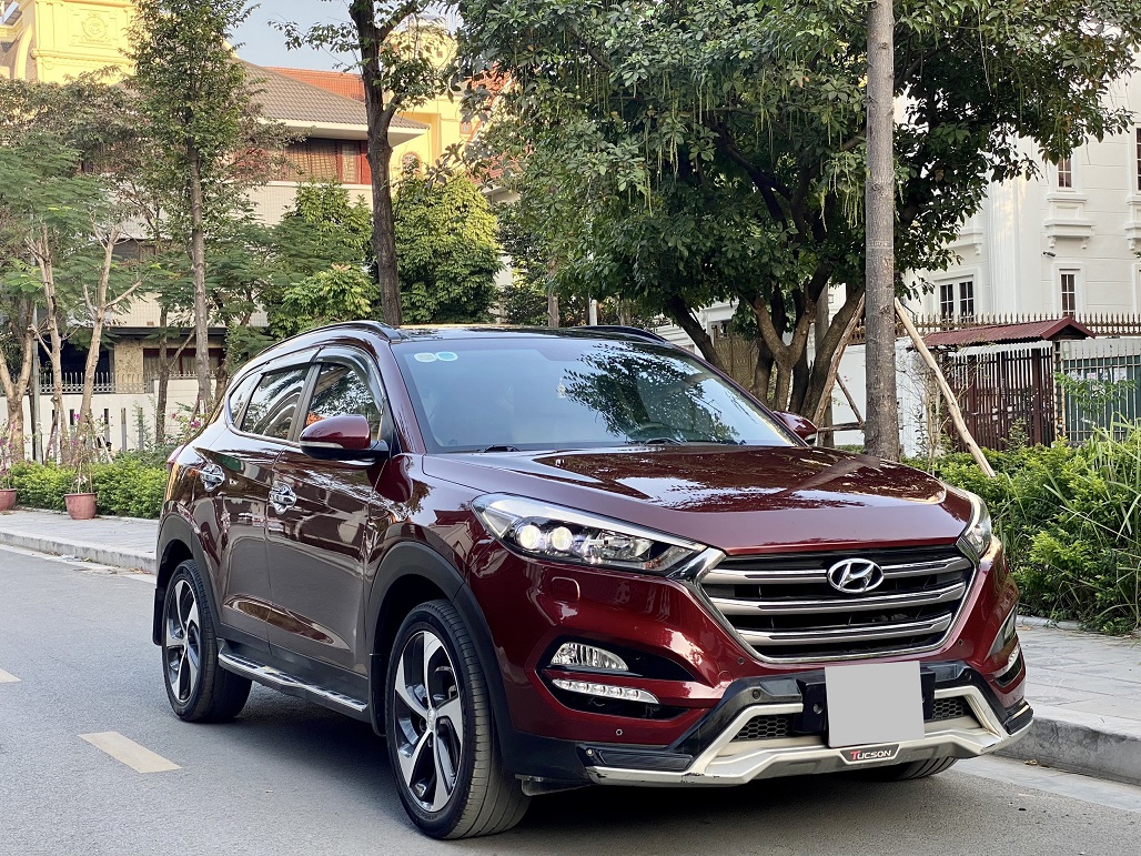 Hyundai Tucson 1.6 Turbo 2018 màu đỏ (Đã bán)