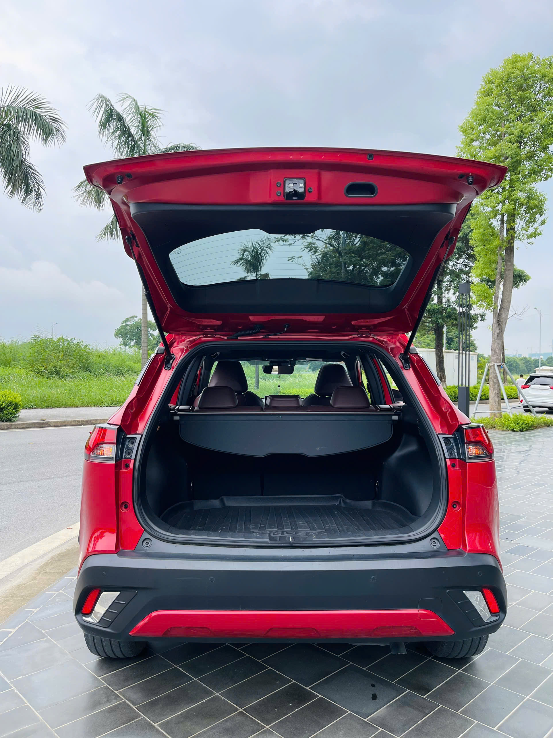 Toyota Corolla Cross 1.8V 2021 màu đỏ