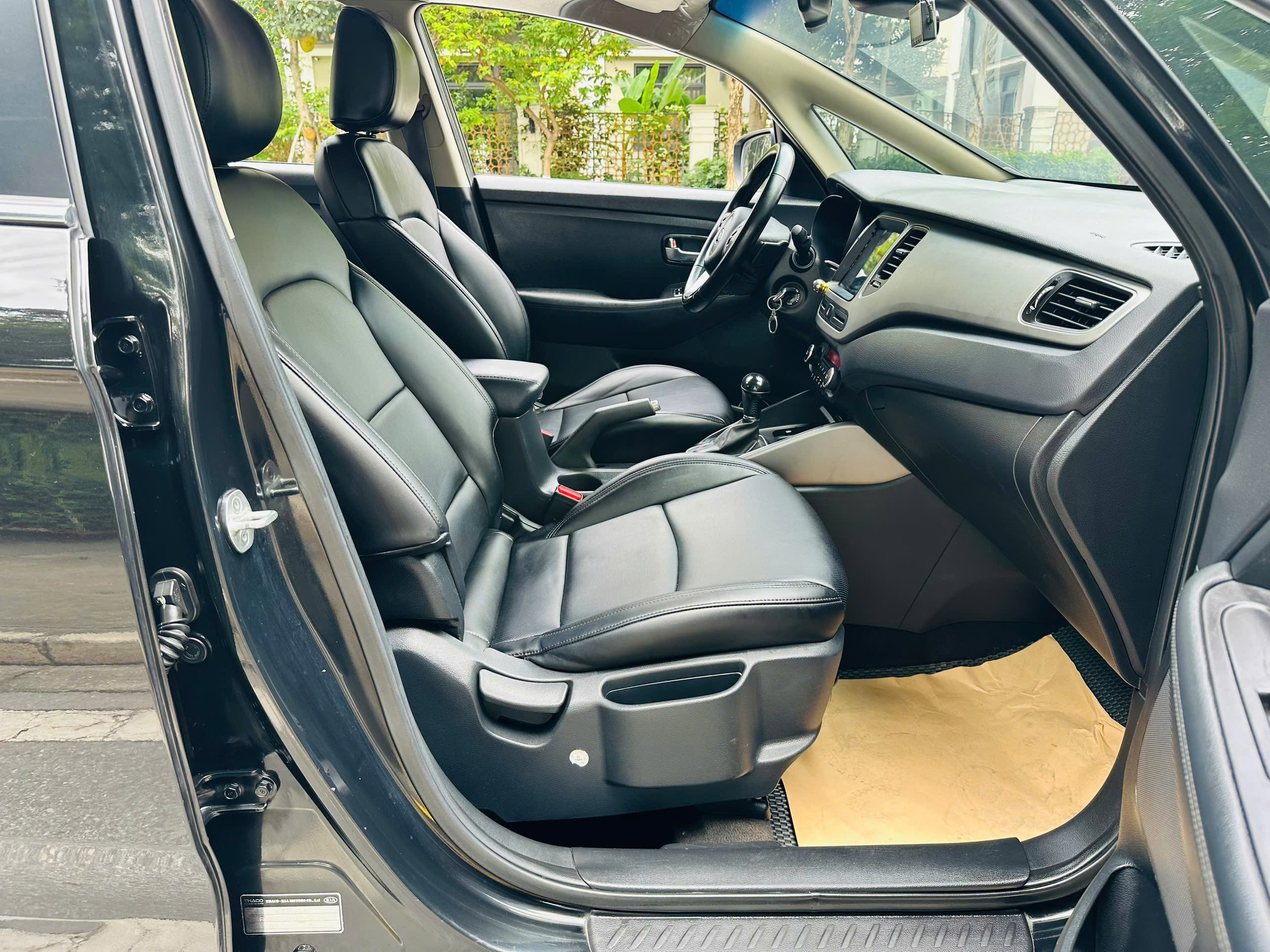 Xe Kia Rondo 2.0 GAT 2015