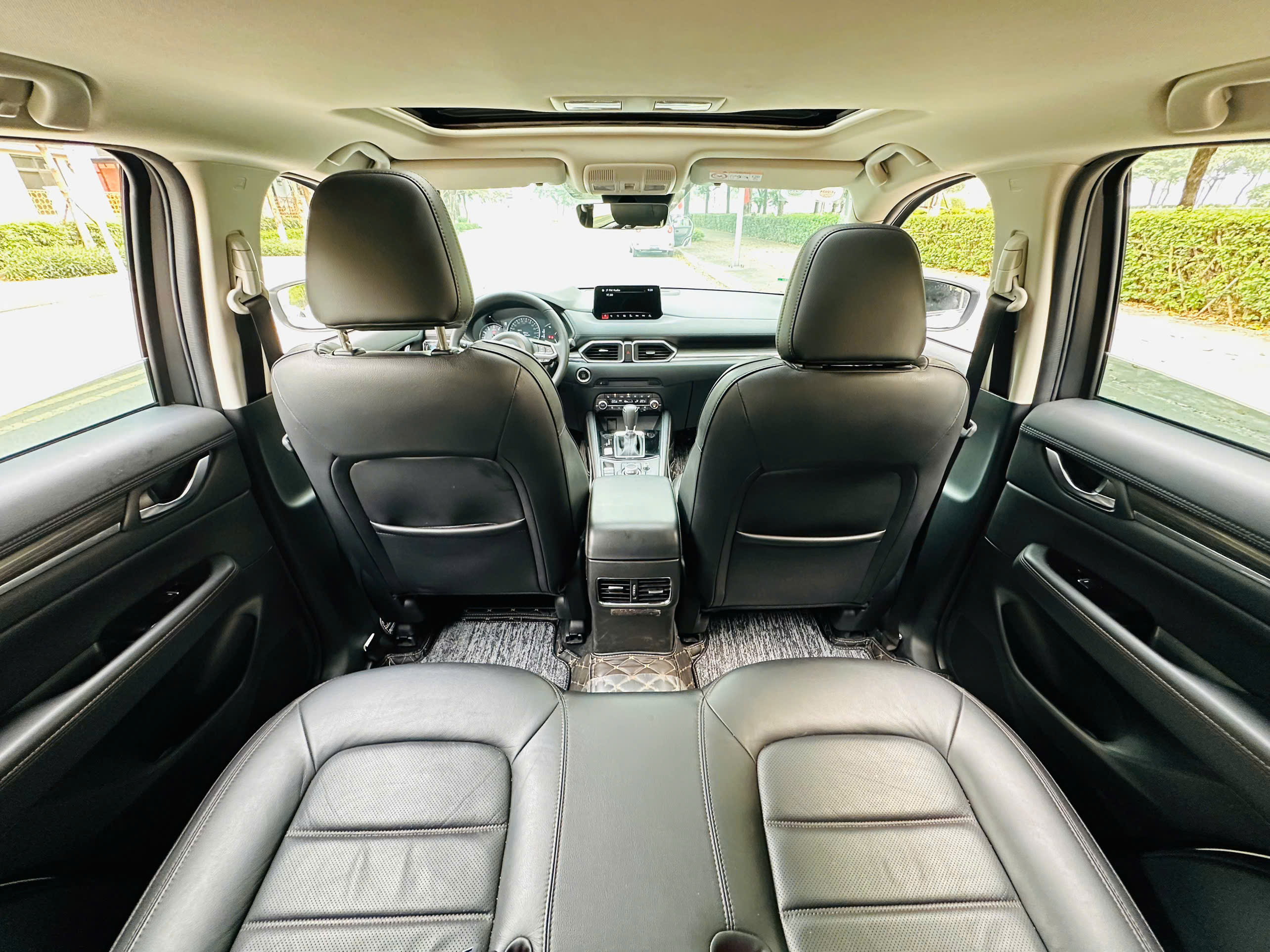 Mazda CX5 Premium 2.0 AT 2023 trắng