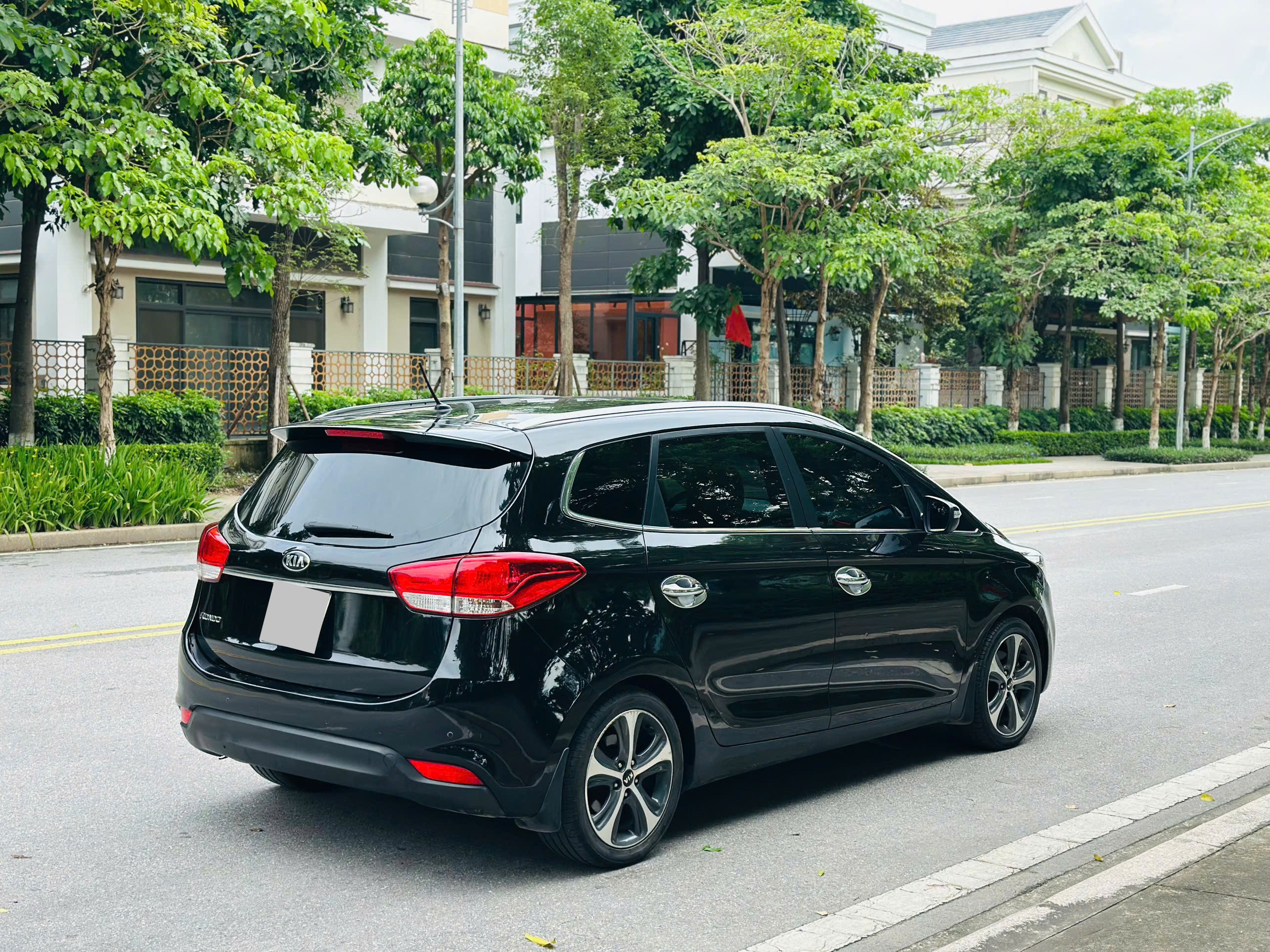 Xe Kia Rondo 2.0 GAT 2015