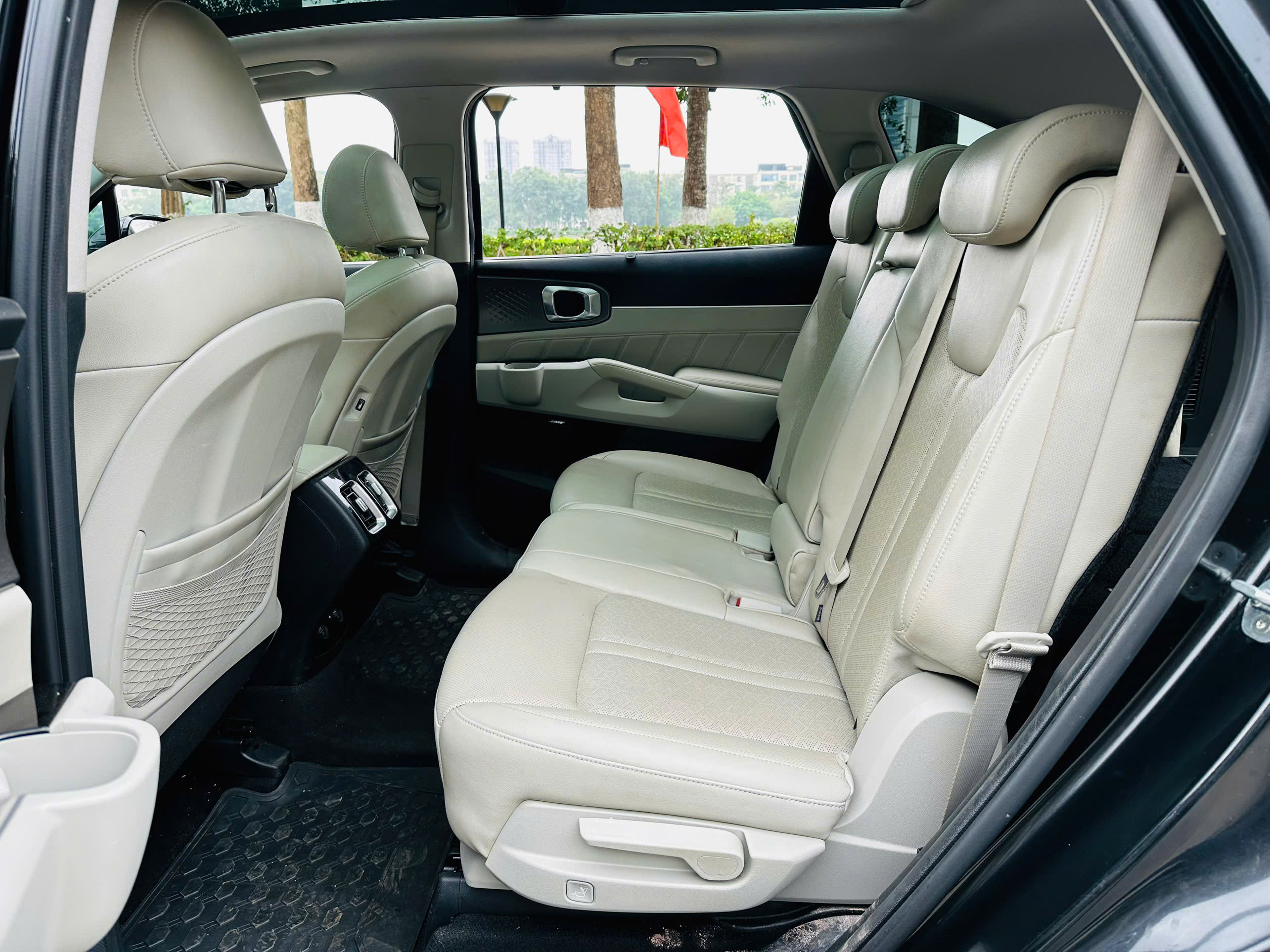 Kia Sorento Signature 2.2 AT AWD 7S Full Dầu màu đen