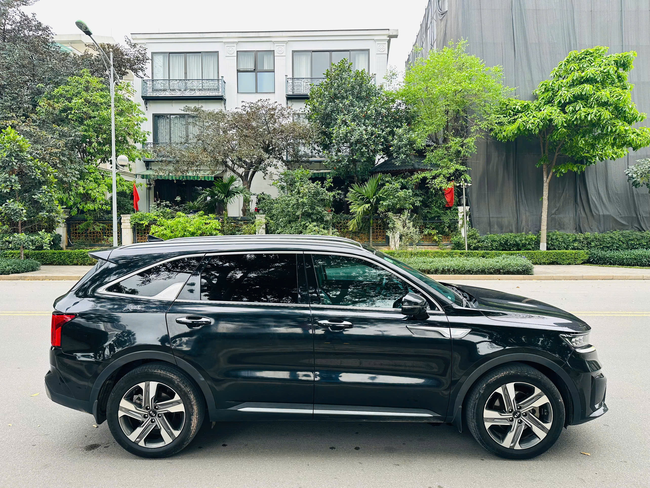 Kia Sorento Signature 2.2 AT AWD 7S Full Dầu màu đen