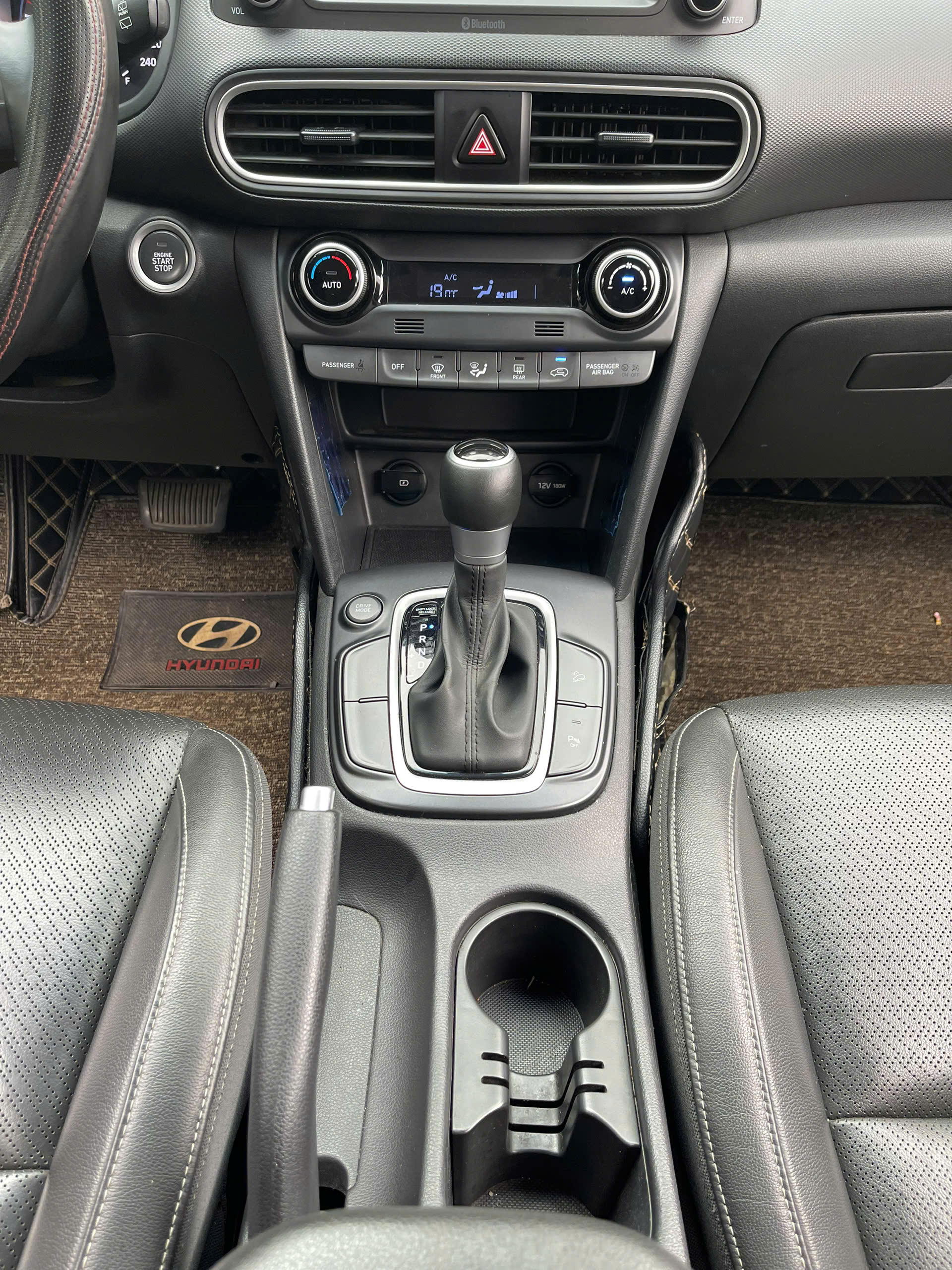 Hyundai Kona 2.0ATH 2021 màu trắng