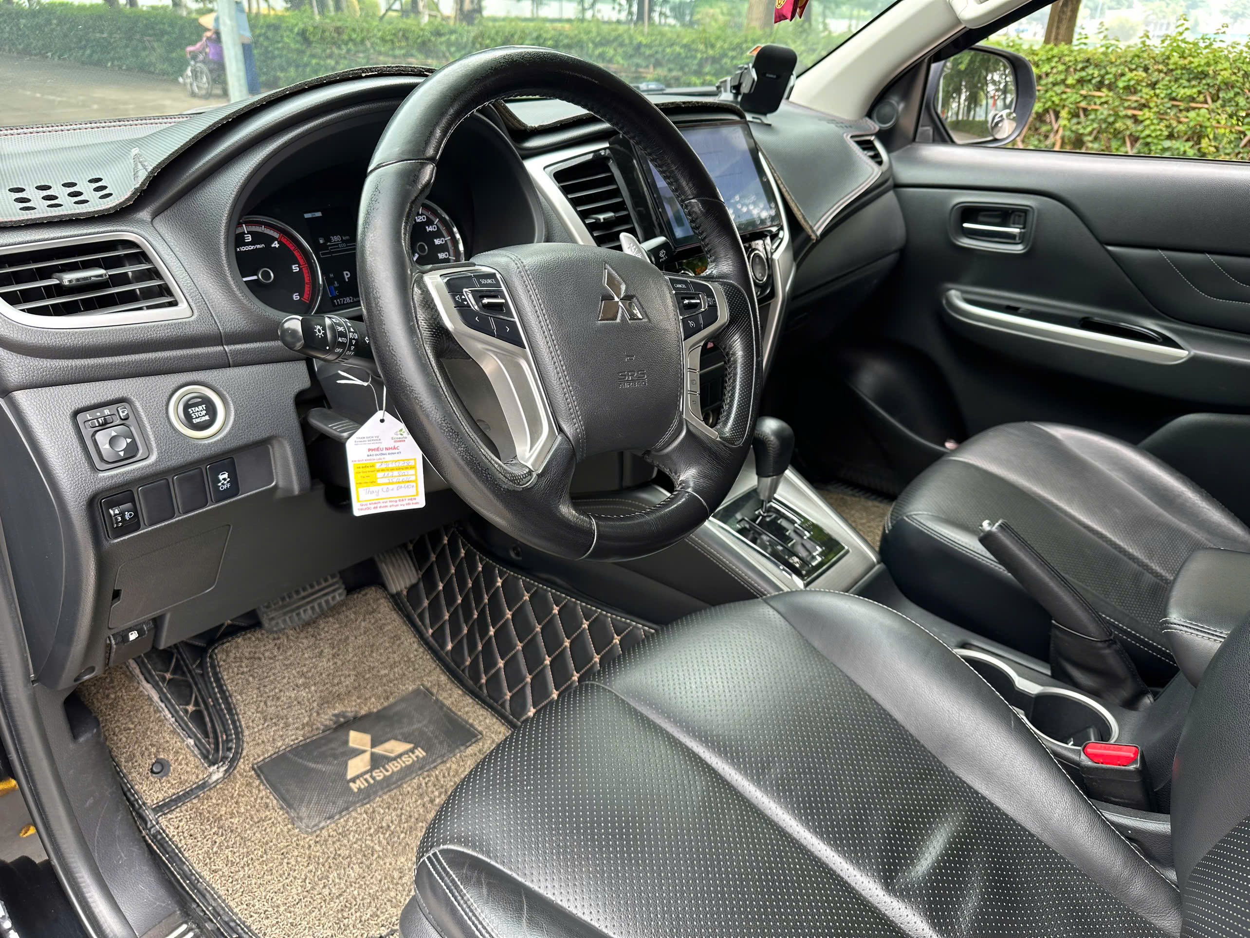 Mitsubishi Triton 4x4 AT Mivec 2019 màu đen