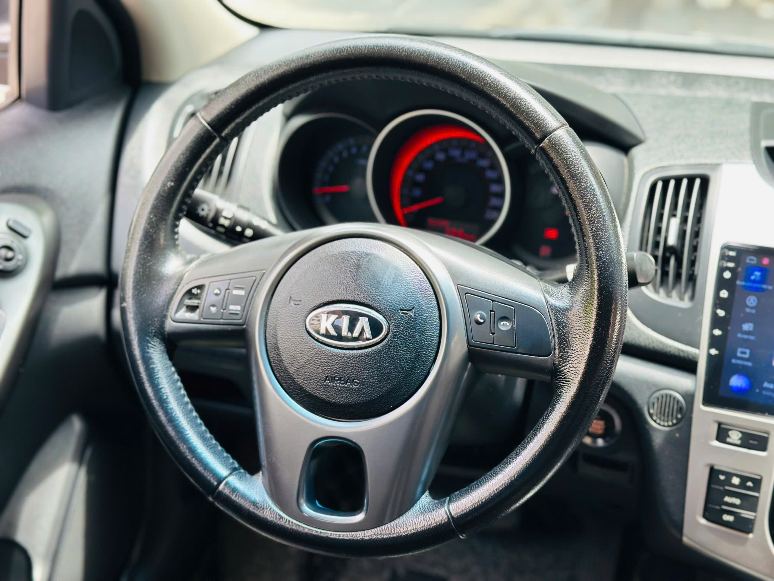 Kia Forte SLi 1.6 AT 2009