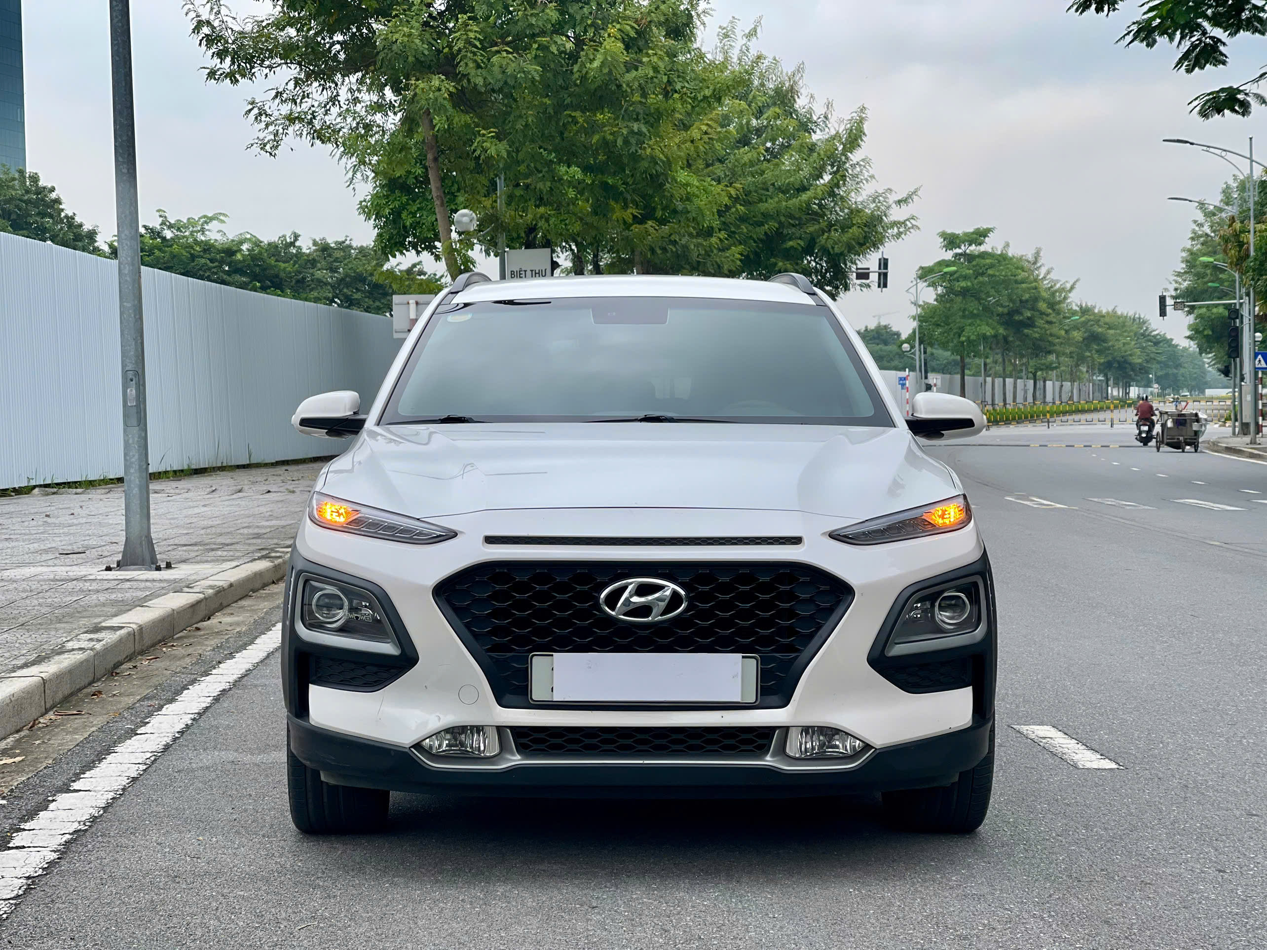 Hyundai Kona 2.0ATH 2021 màu trắng