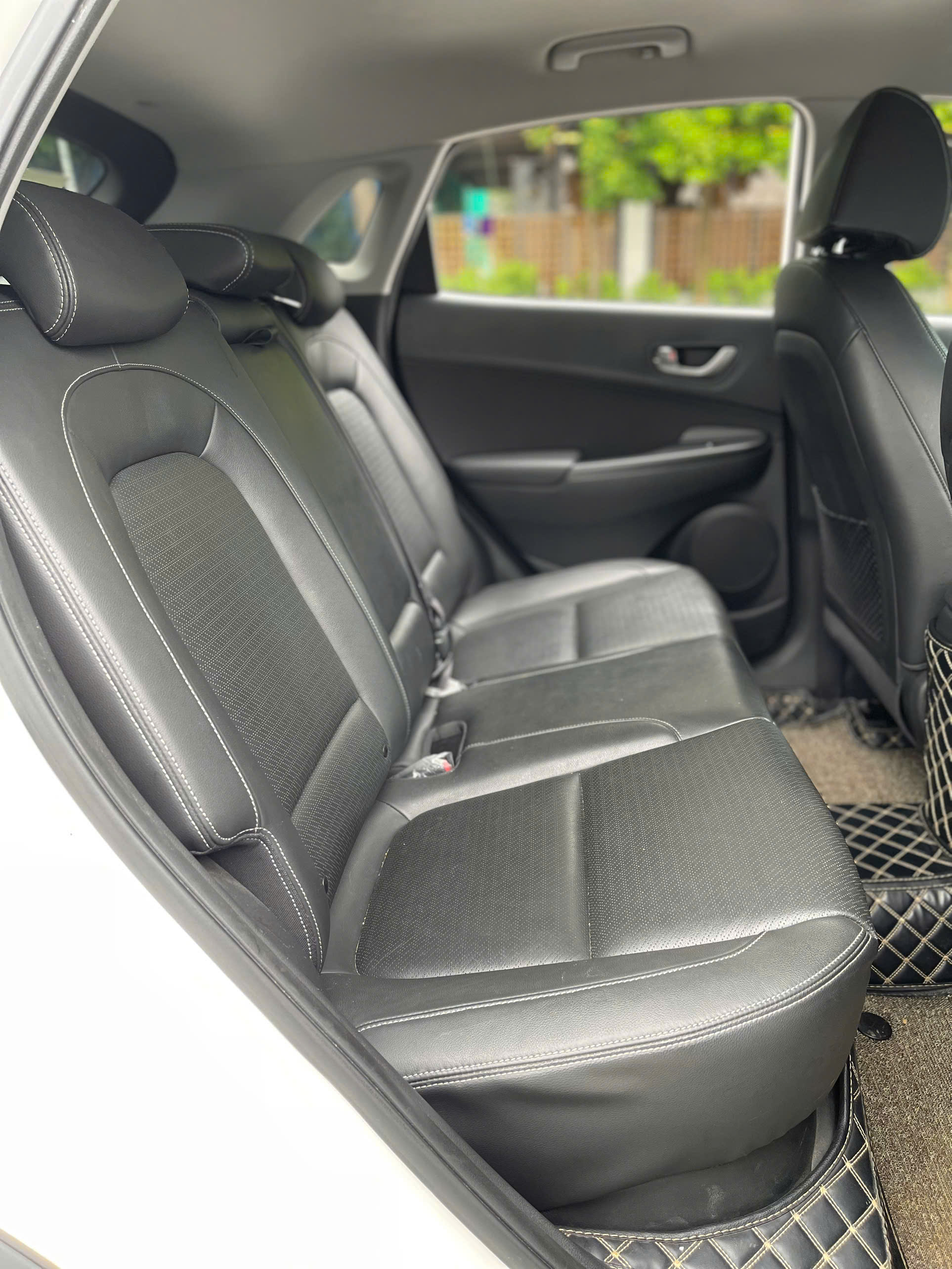 Hyundai Kona 2.0ATH 2021 màu trắng