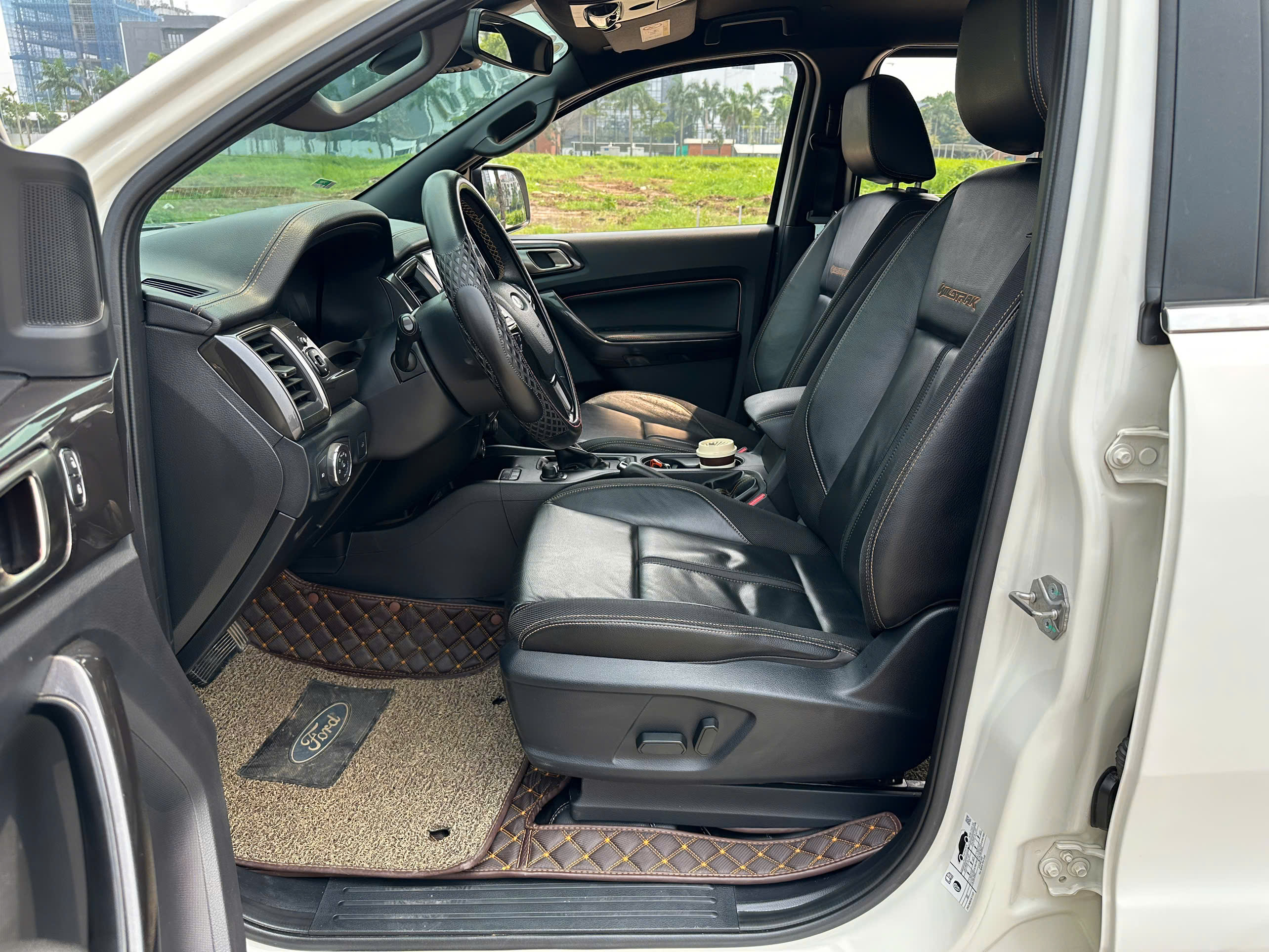 Ford Ranger Wildtrak 2.0L 4x4 AT 2019 trắng