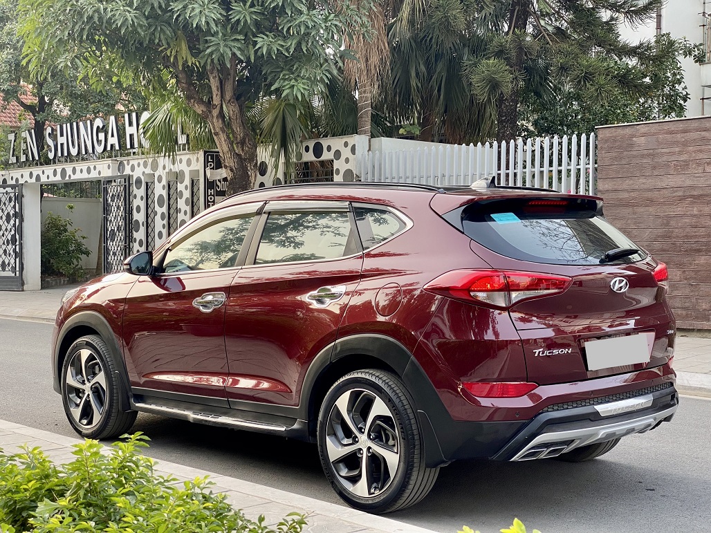 Hyundai Tucson 1.6 Turbo 2018 màu đỏ (Đã bán)