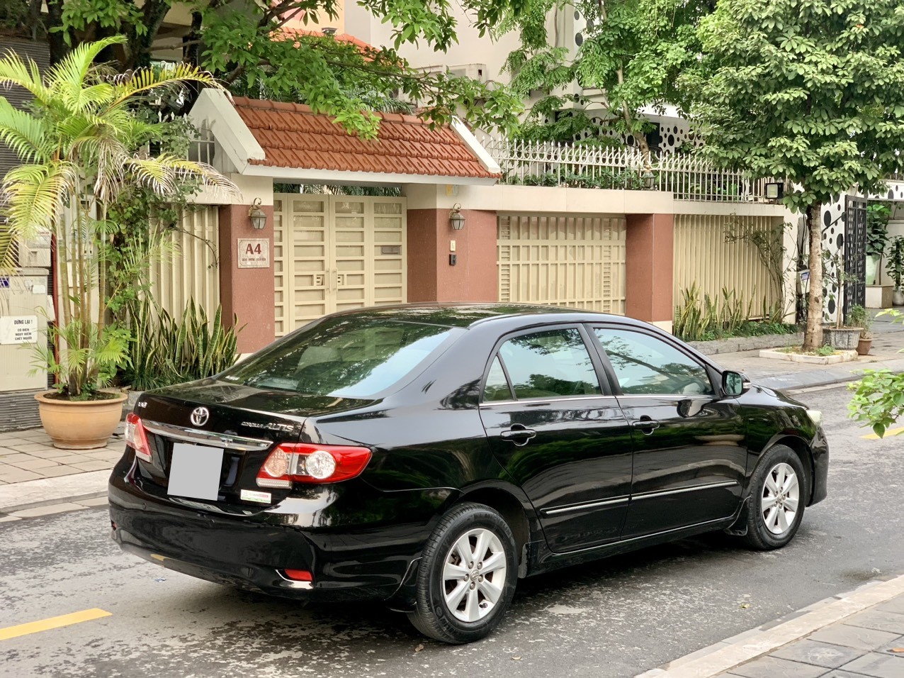 Toyota Corolla Altis 1.8G AT 2012 màu đen (đã bán)