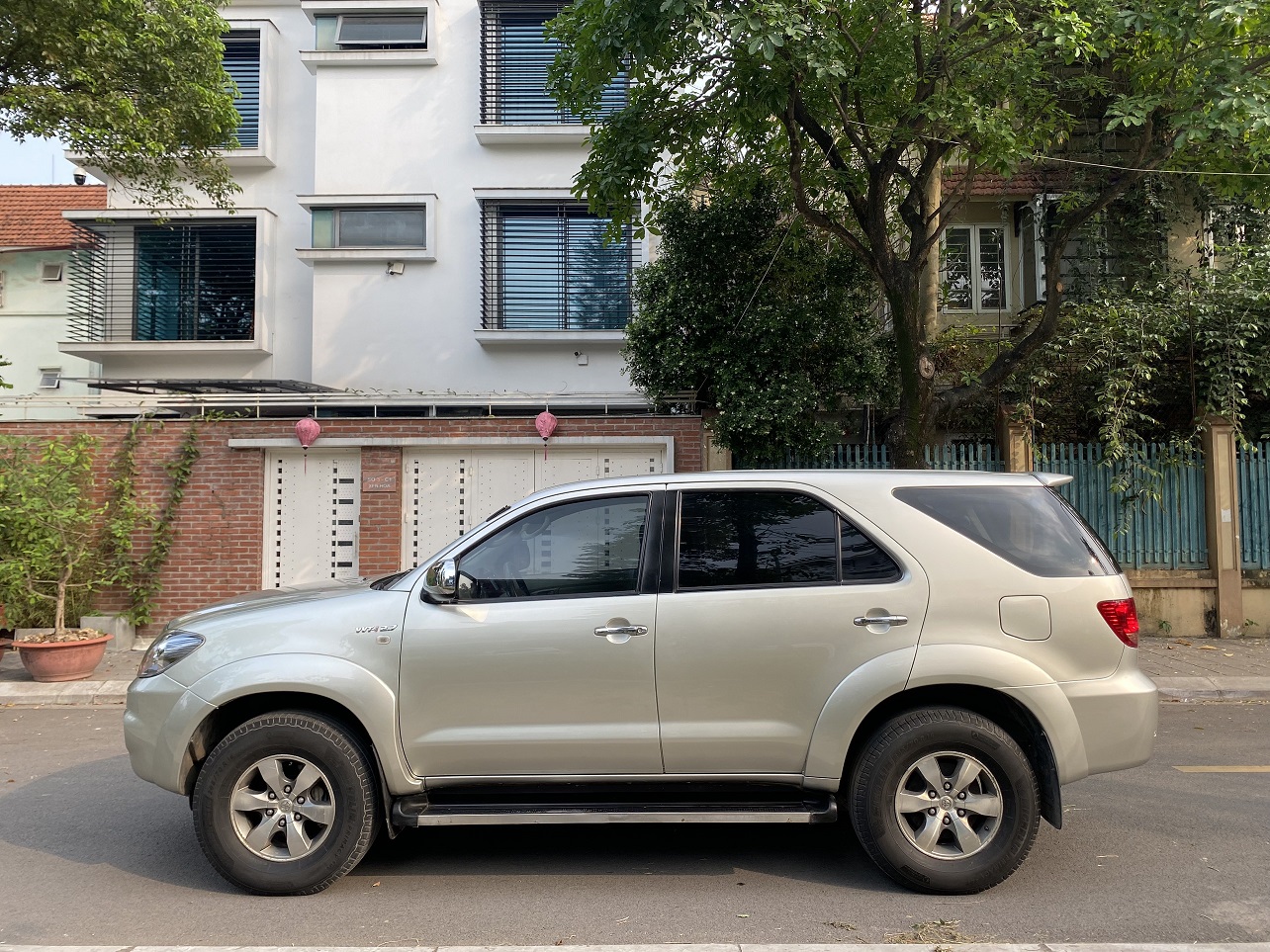 Toyota Fortuner SR5 2.7AT 4x4 2007 ĐKLĐ 2008 màu bạc (đã bán)