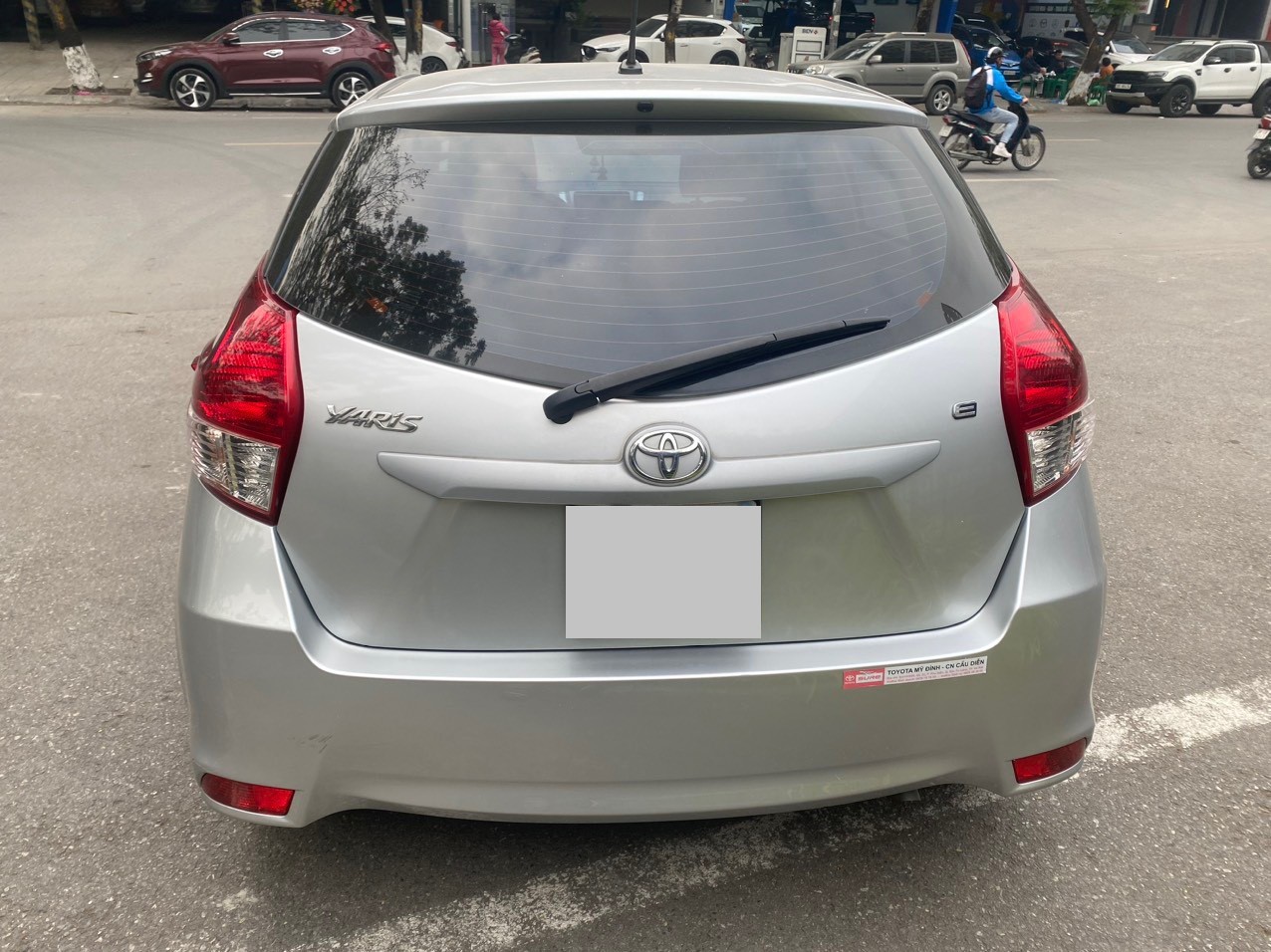 Toyota Yaris 1.5E 2016 màu bạc (Đã bán)