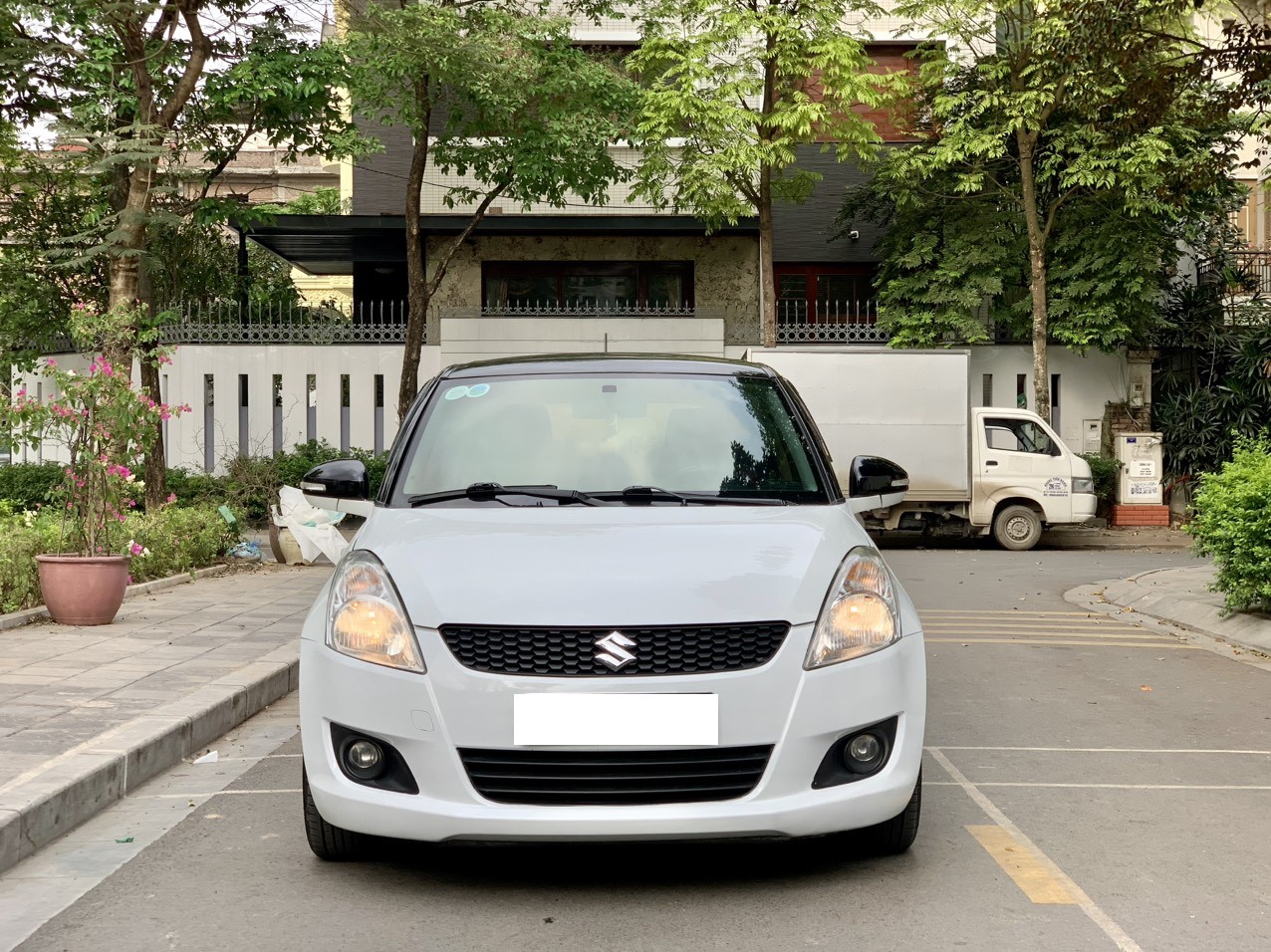 Suzuki Swift 1.4AT 2017 màu trắng (đã bán)