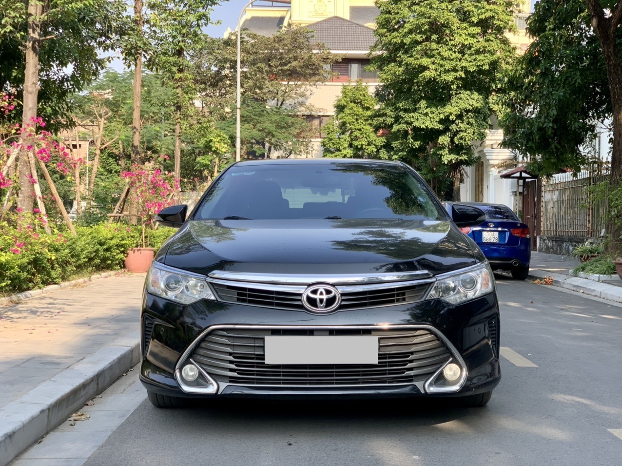 Toyota Camry 2.5Q sản xuất 2015 màu đen (Đã bán)