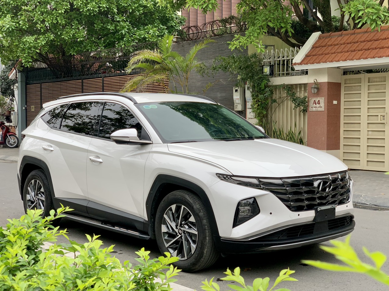 Hyundai Tucson 2.0D 2022 màu trắng (Đã bán)