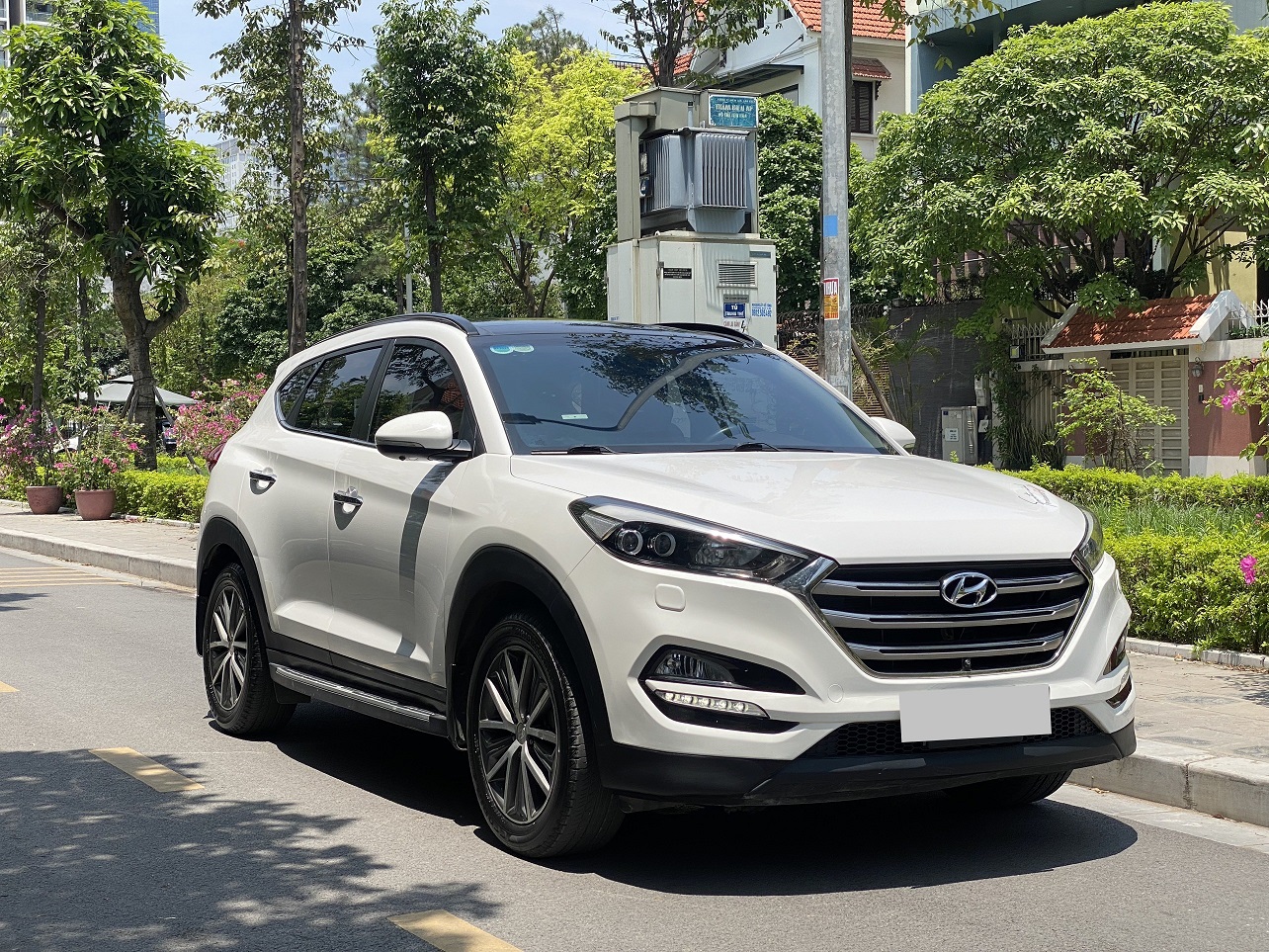 Hyundai Tucson 2.0ATH 2016 màu trắng (đã bán)