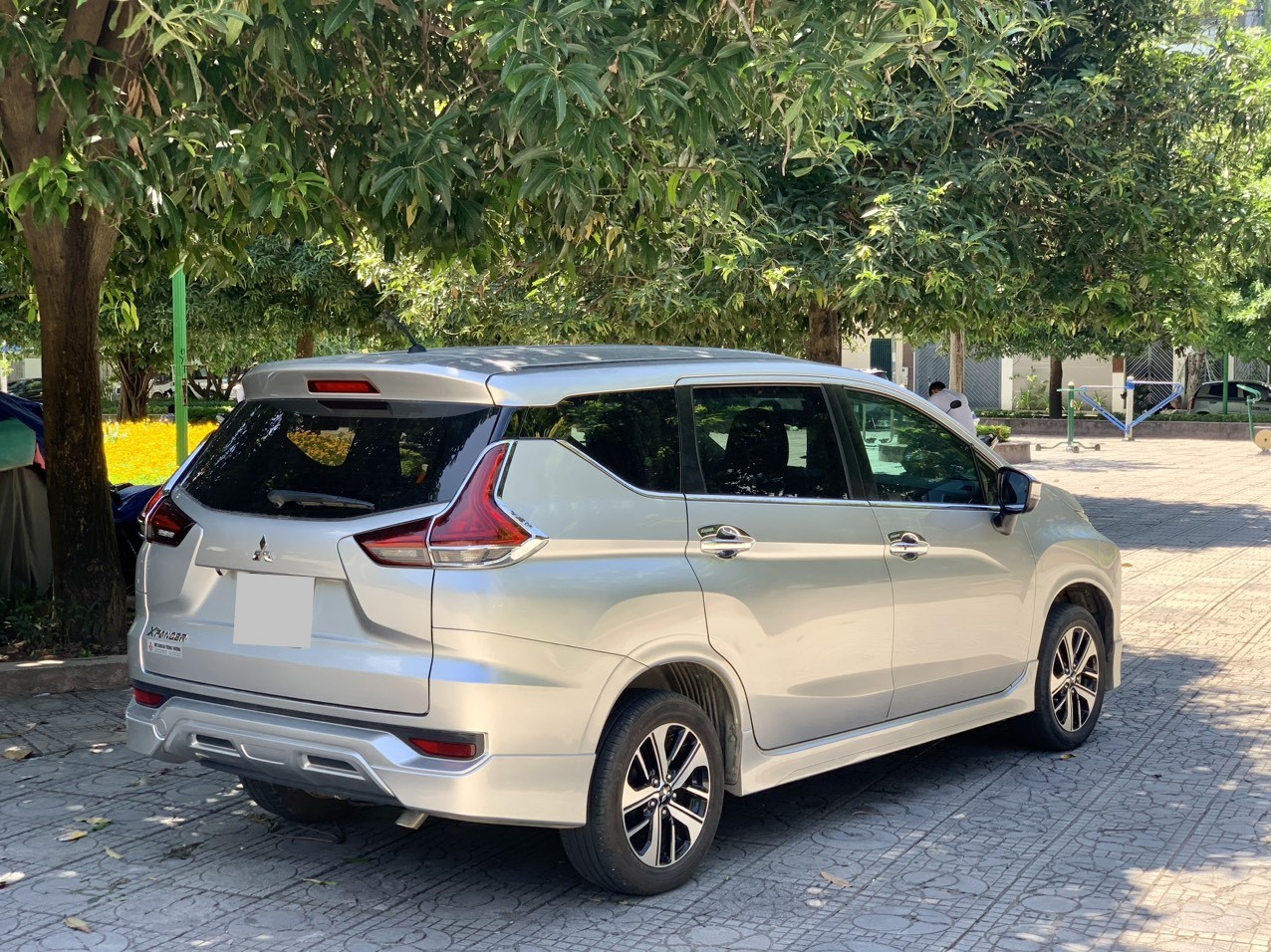 Mitsubishi Xpander 1.5AT 2018 ĐKLĐ 2019 màu bạc (Đã bán)