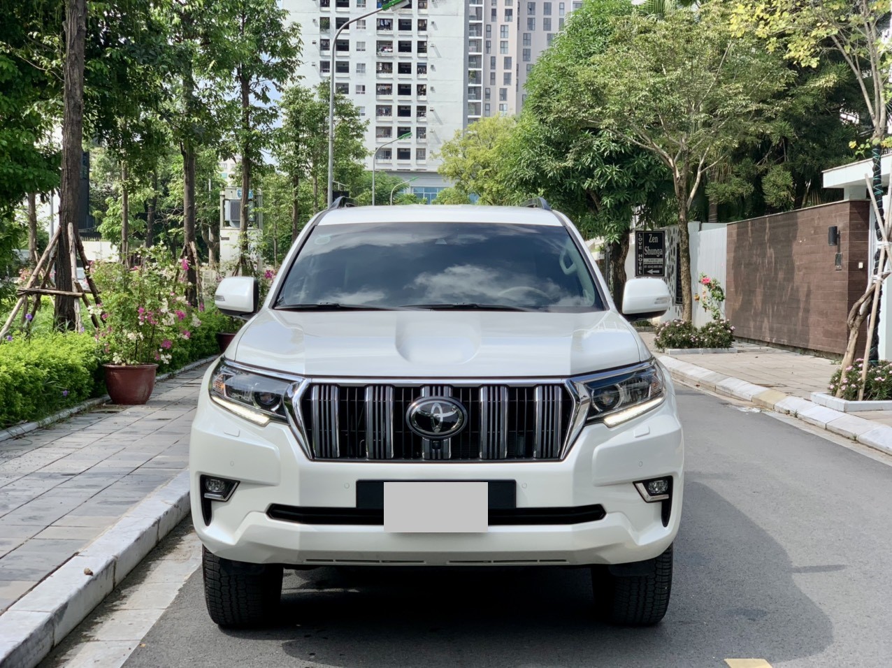 Toyota Land Cruiser Prado 2.7L 2021 màu trắng (đã bán)