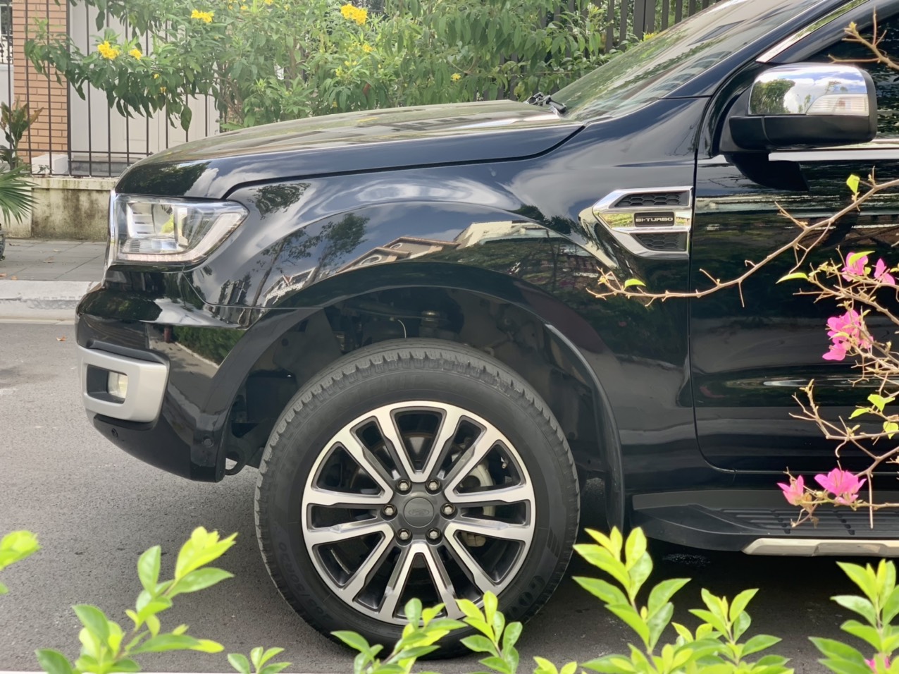 Ford Everest Titanium 4x4 2021 màu đen (Đã bán)