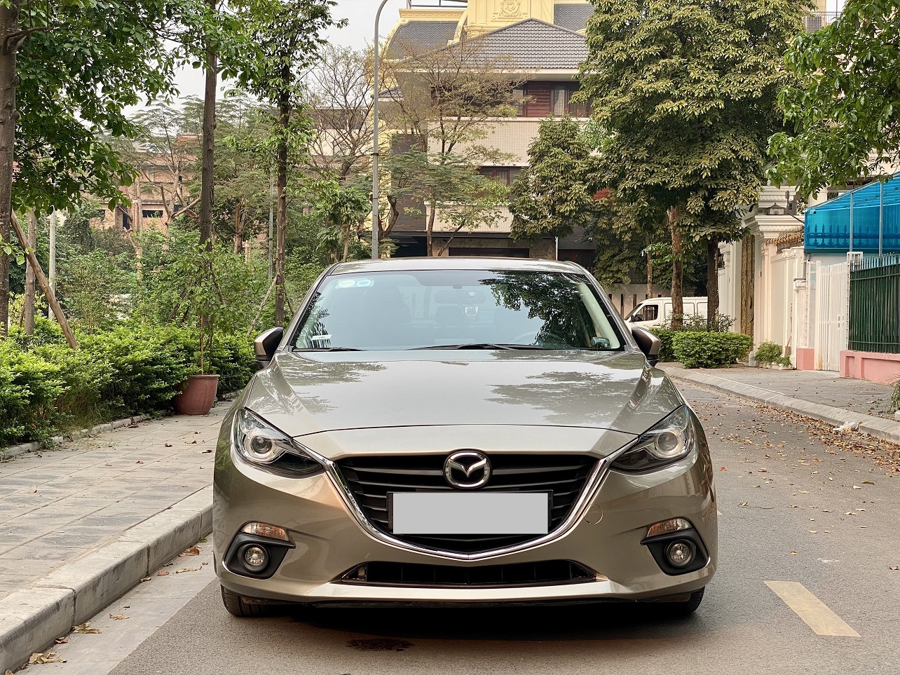 Mazda 3 1.5 AT màu vàng (Đã bán)