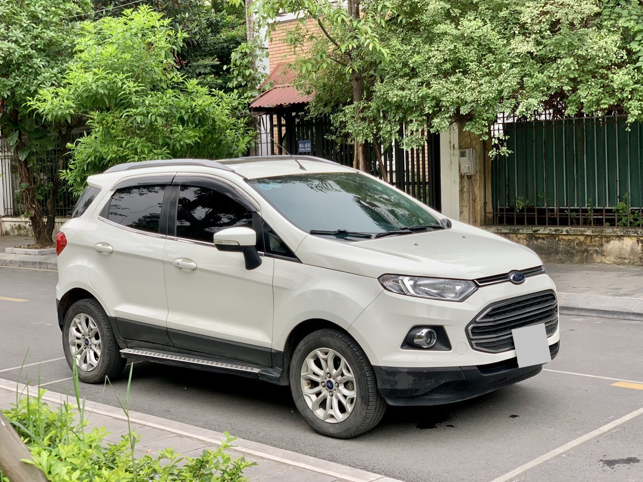 Ford Ecosport 1.5 Titanium 2016 màu trắng (đã bán)