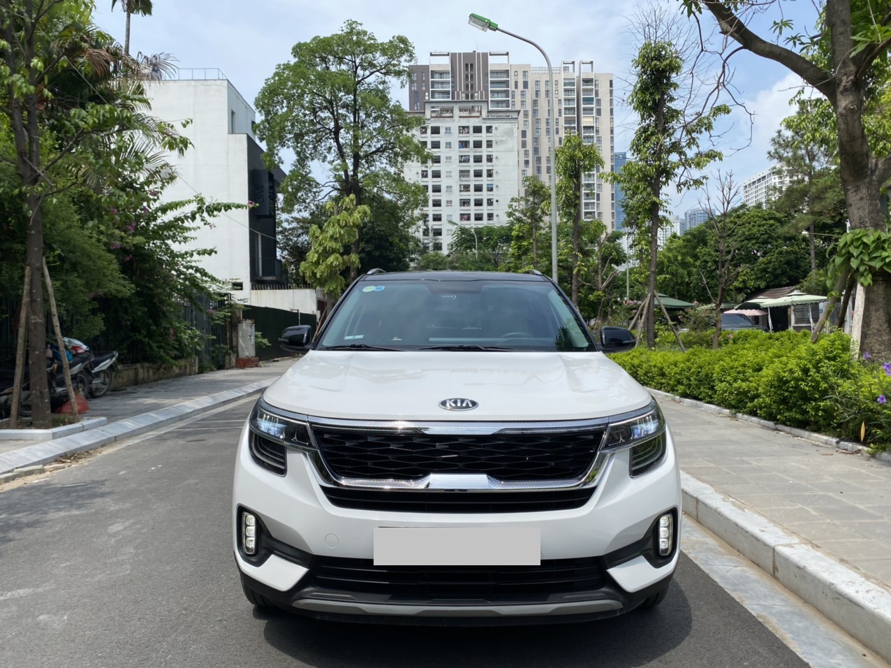 Kia Seltos 1.4 Preminum 2021 màu trắng (Đã bán)