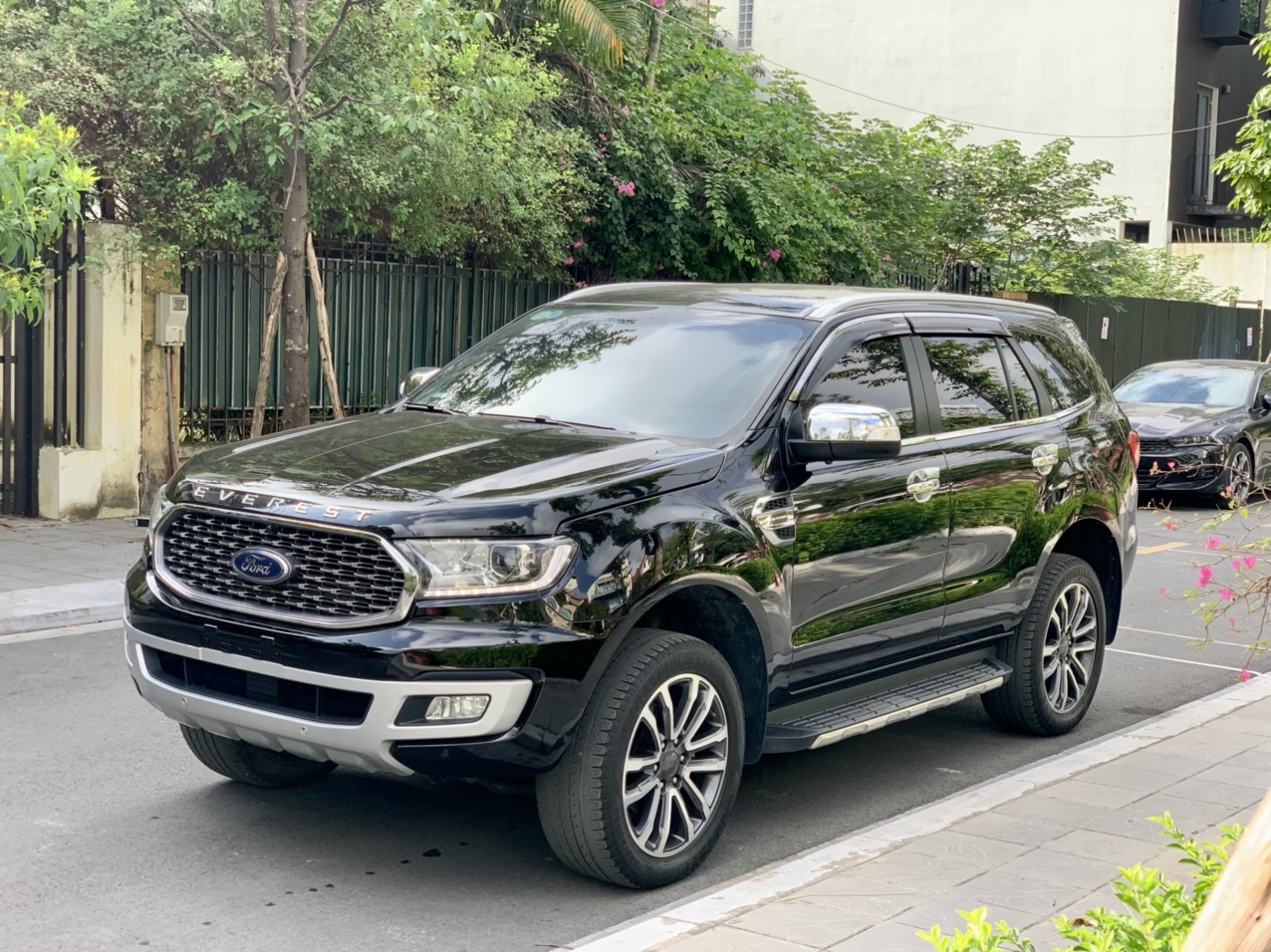 Ford Everest Titanium 4x4 2021 màu đen (Đã bán)
