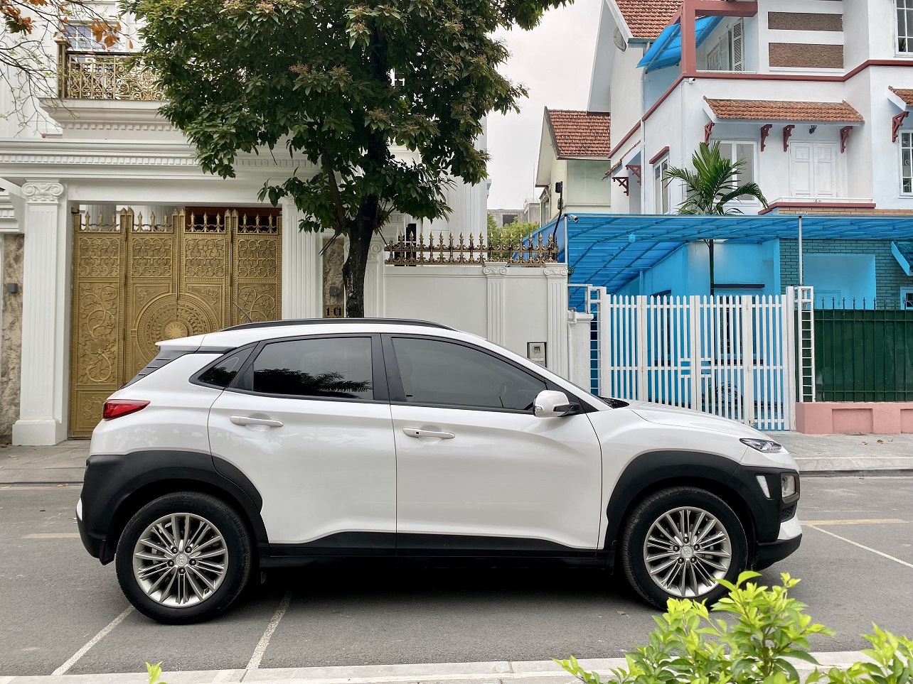 Hyundai Kona 2.0 AT 2018 màu trắng (Đã bán)