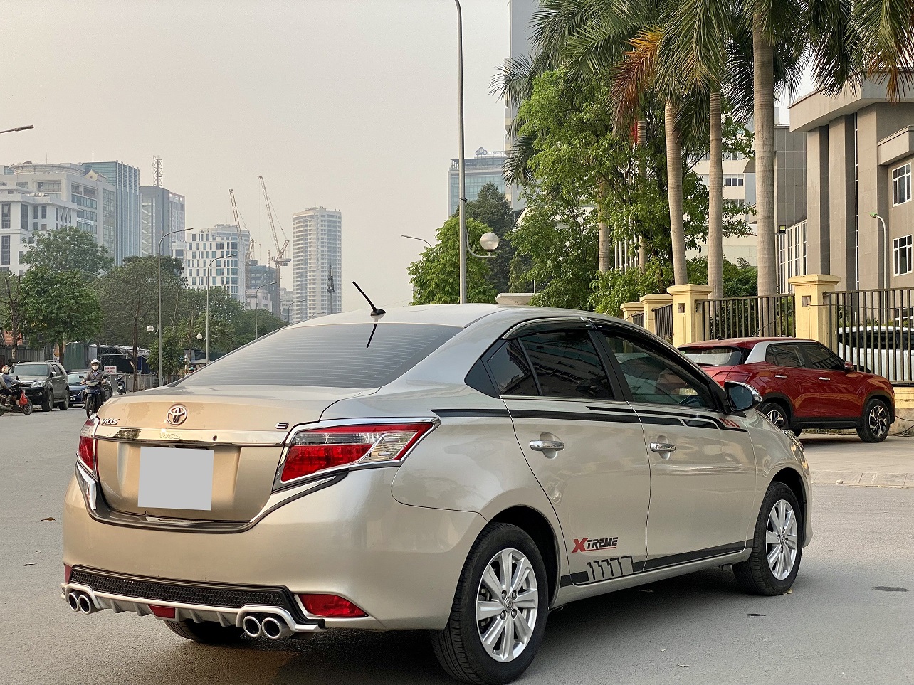 Toyota Vios 1.5E MT 2017 màu vàng cát (Đã bán)
