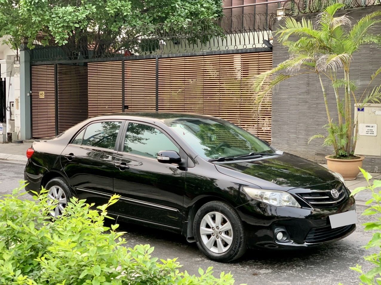 Toyota Corolla Altis 1.8G AT 2012 màu đen (đã bán)