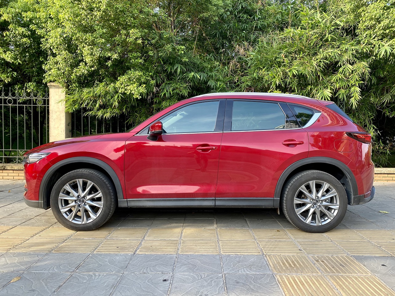 Mazda CX5 2.0 Luxury 2022 màu đỏ (Đã bán)