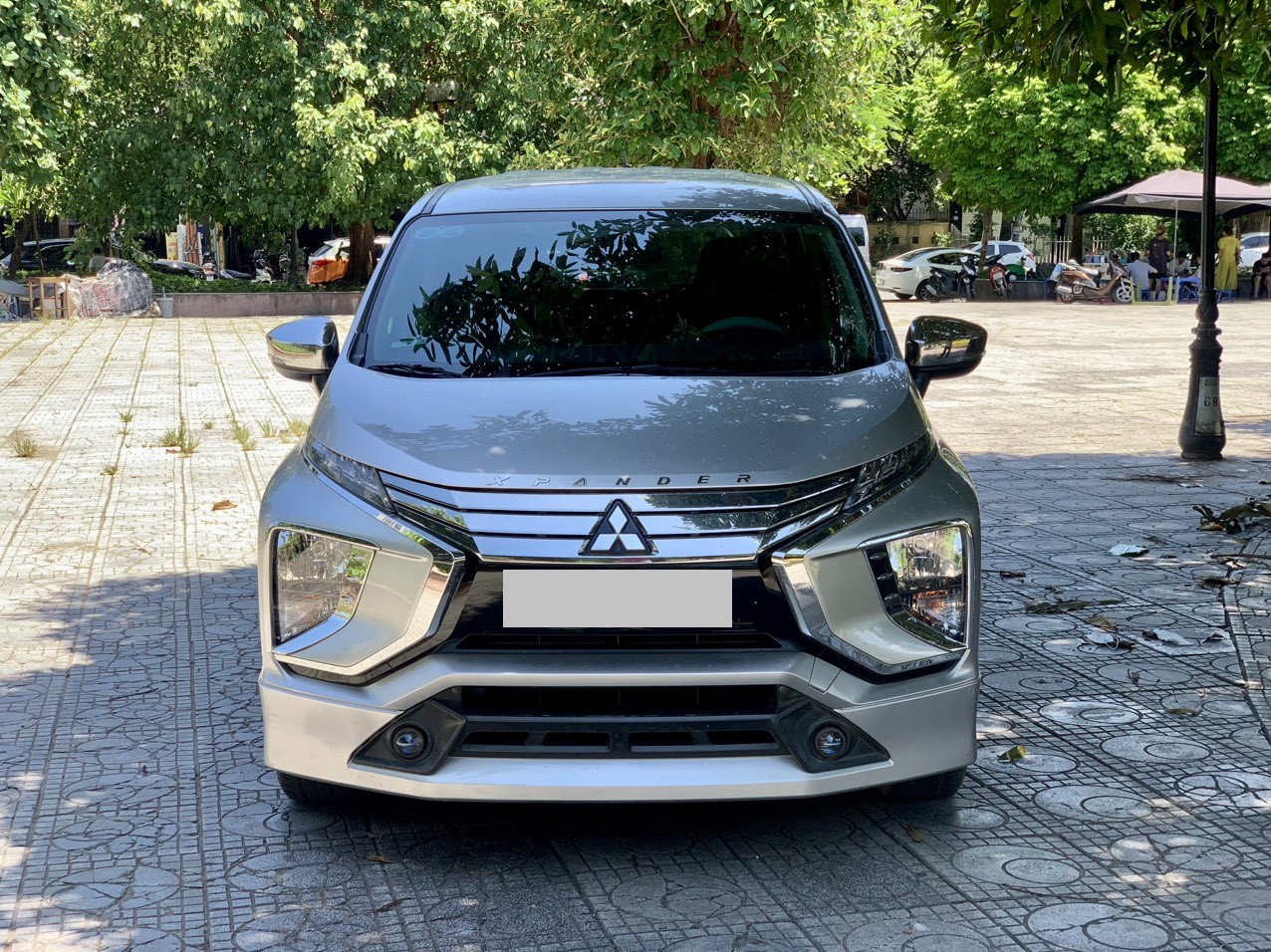 Mitsubishi Xpander 1.5AT 2018 ĐKLĐ 2019 màu bạc (Đã bán)