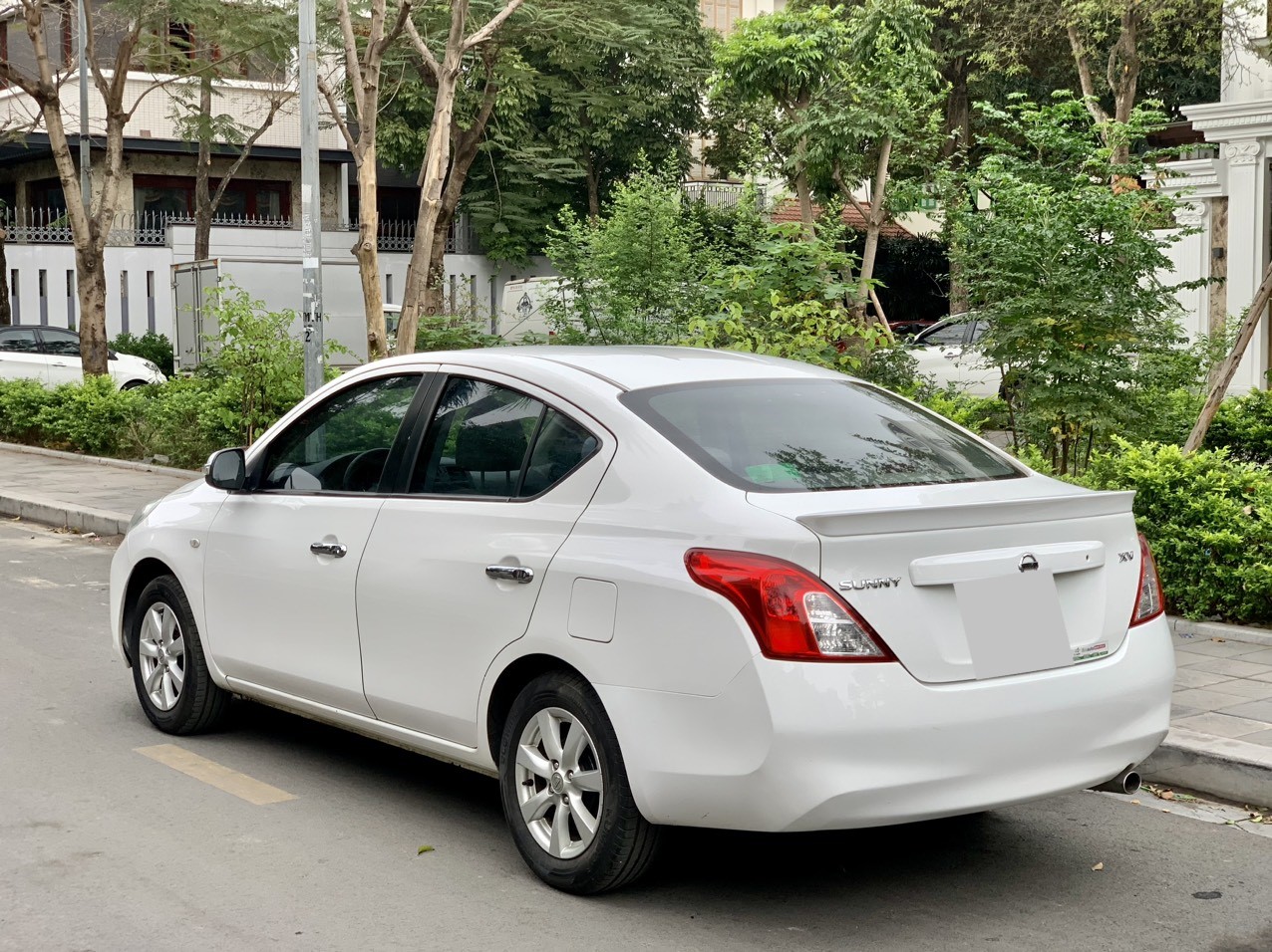 Nissan Sunny 1.5L XV 2017 màu trắng (Đã bán)