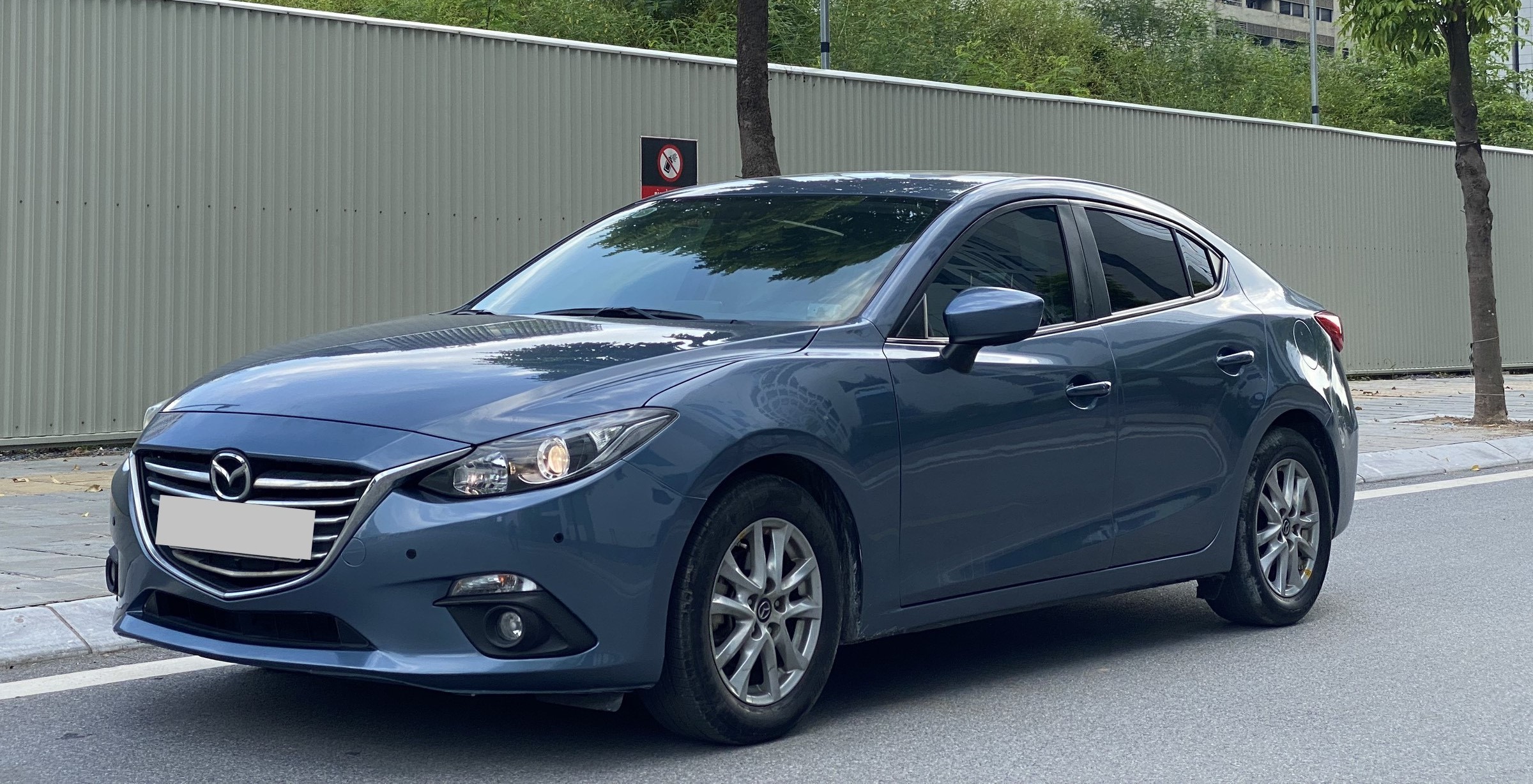 Mazda 3 1.5AT màu xanh 2016 (đã bán)