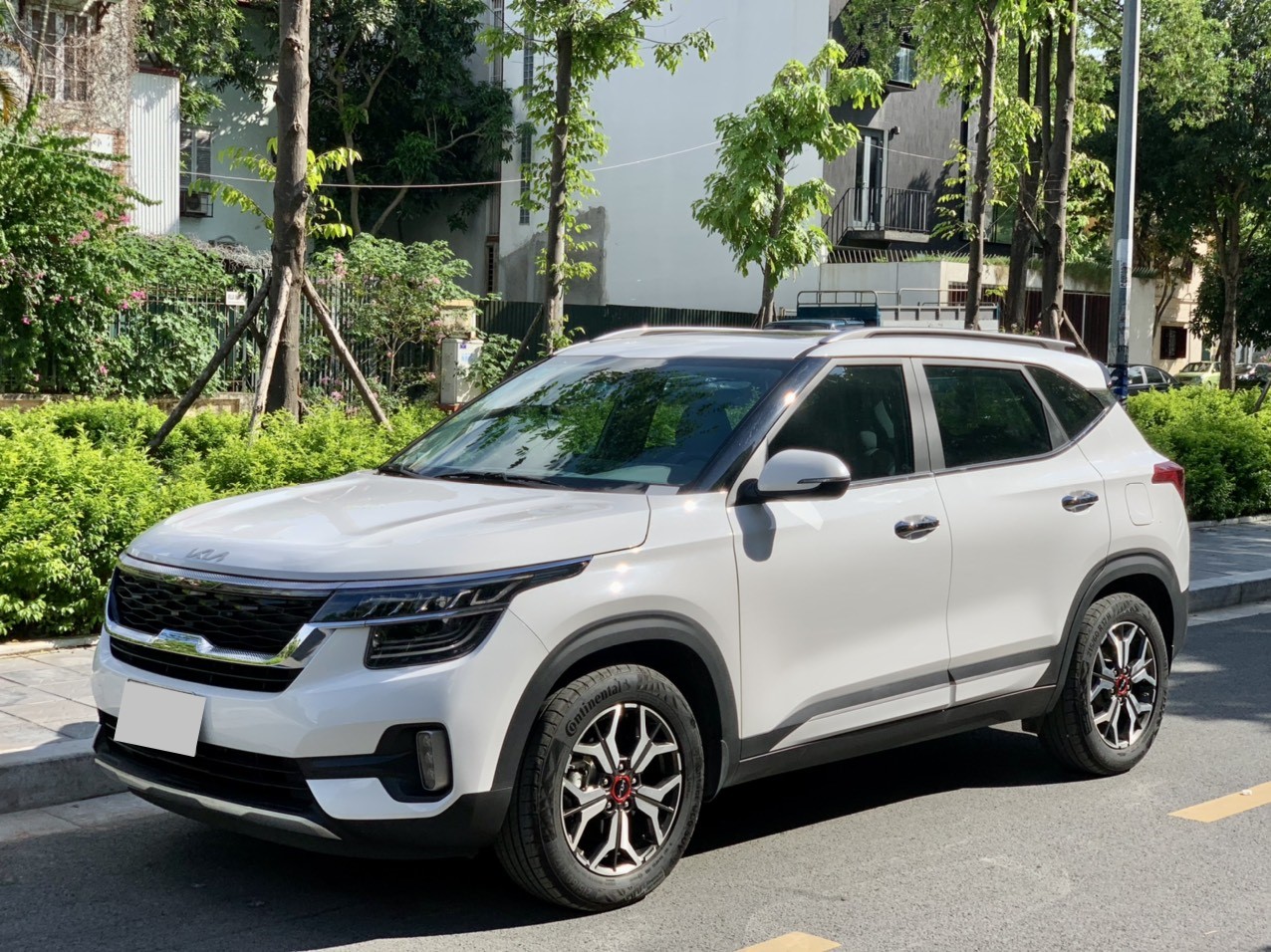 Kia Seltos 1.4 turbo Premium 2022 màu trắng (đã bán)
