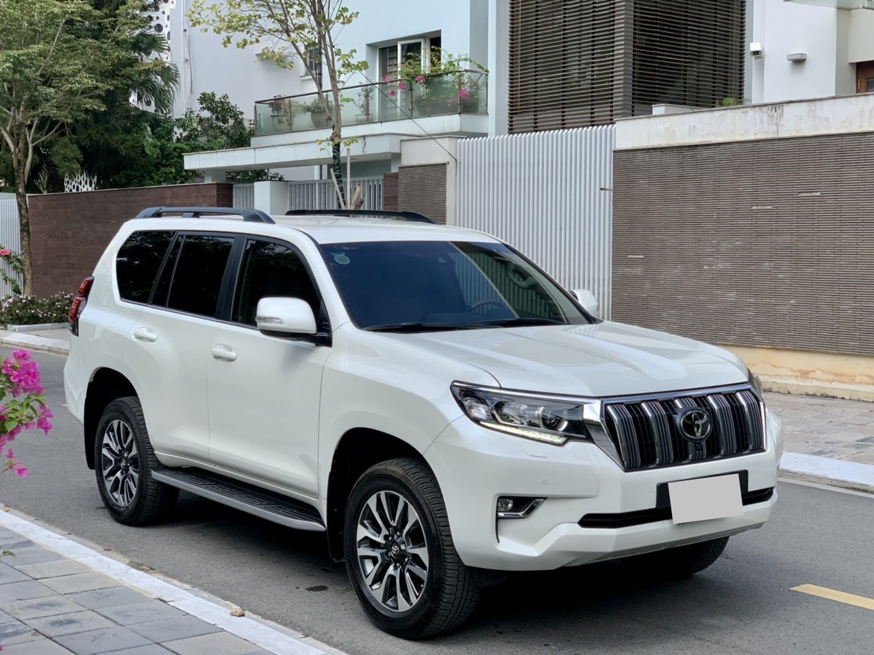 Toyota Land Cruiser Prado 2.7L 2021 màu trắng (đã bán)