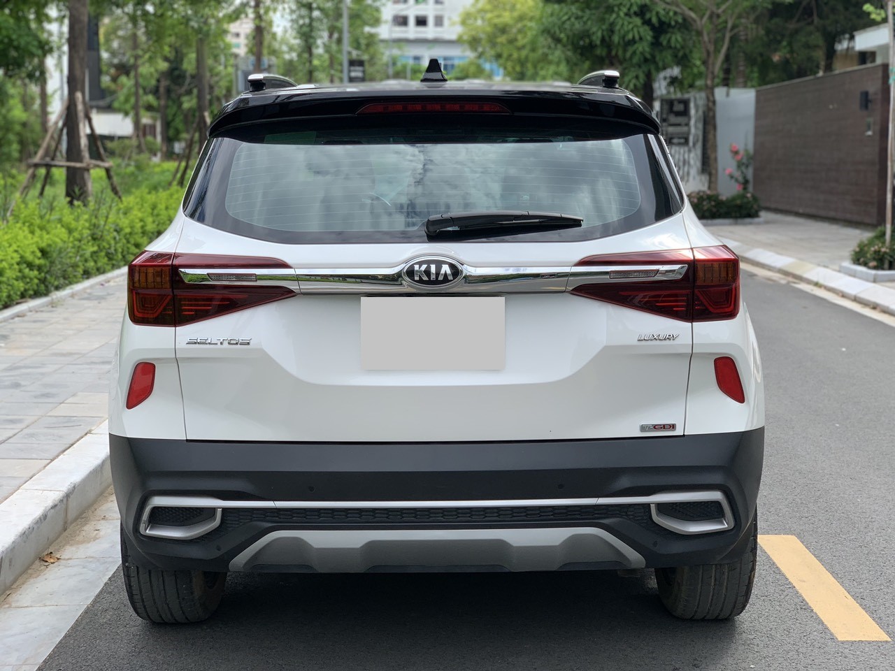 Kia Seltos 1.4 Luxury 2021 màu trắng (Đã bán)