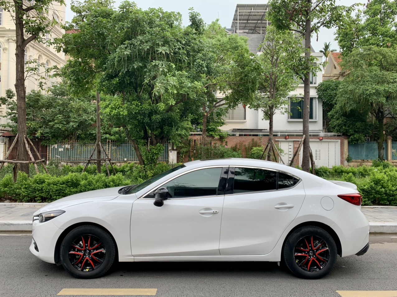 Mazda 3 1.5AT màu trắng 2018 (đã bán)