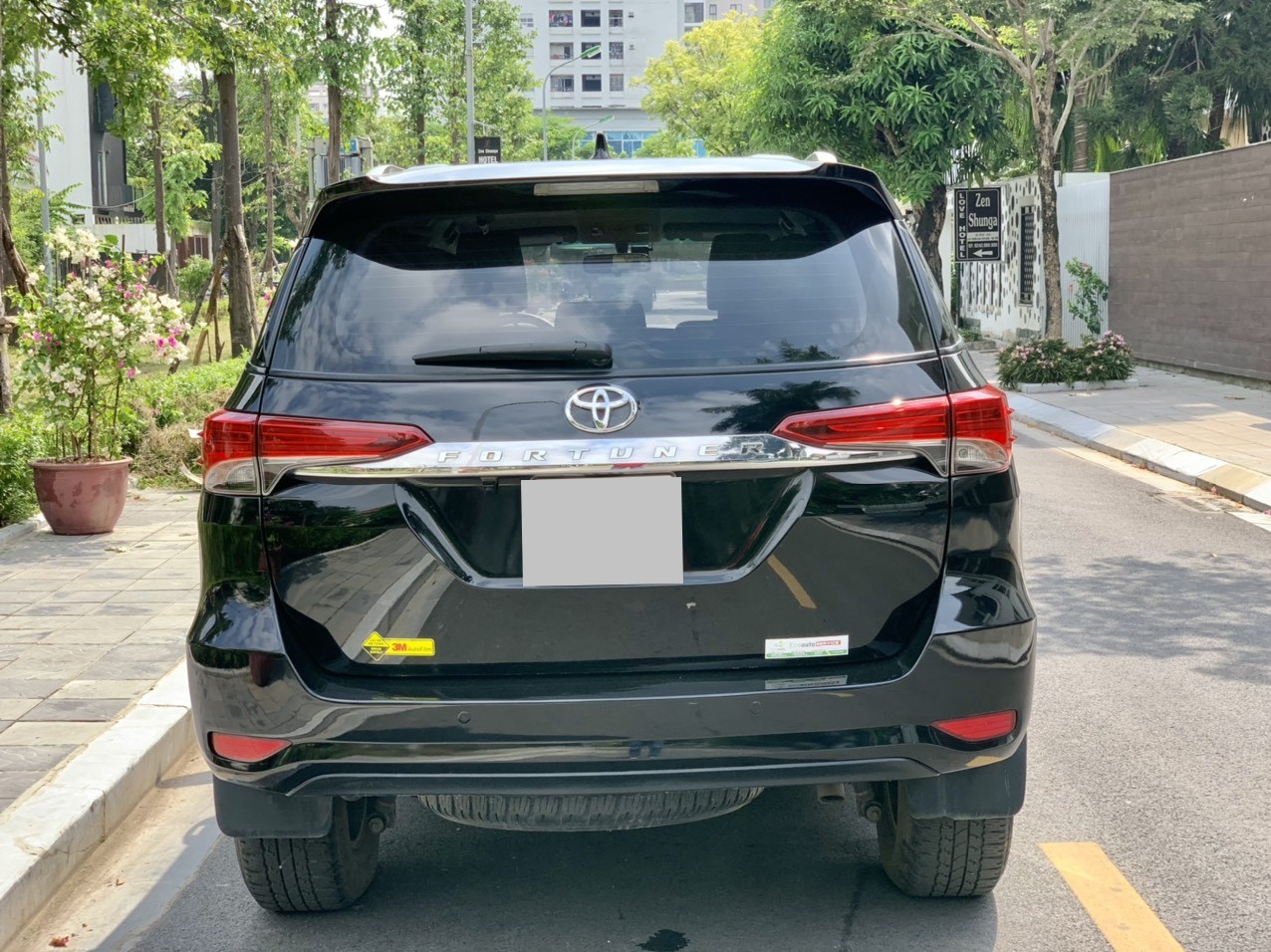 Toyota Fortuner 2.7V 2016 đăng ký 2017 màu đen (Đã bán)