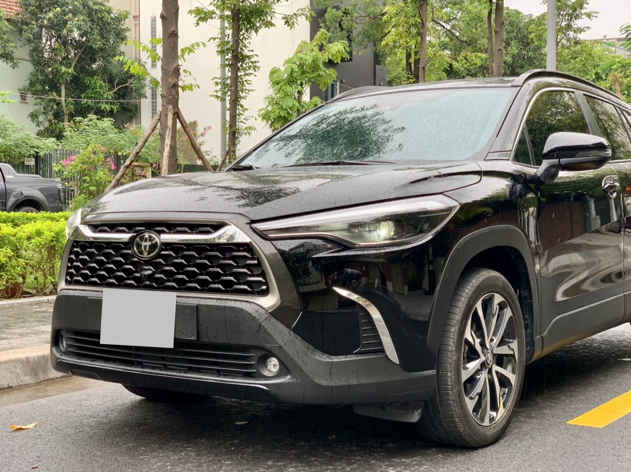 Toyota Corolla Cross 1.8V 2022 màu đen biển tỉnh (Đã bán)