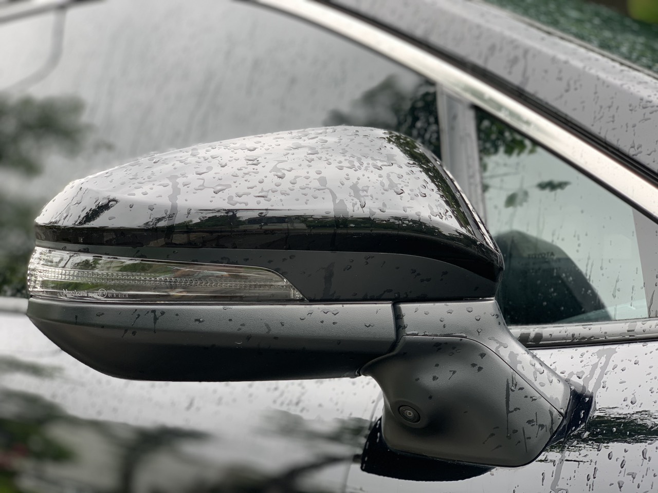 Toyota Corolla Cross 1.8V 2022 màu đen biển tỉnh (Đã bán)