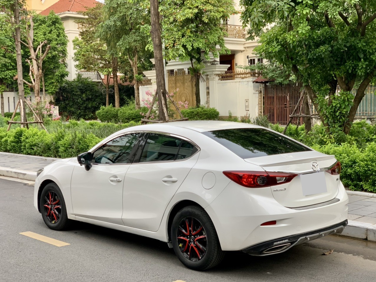Mazda 3 1.5AT màu trắng 2018 (đã bán)