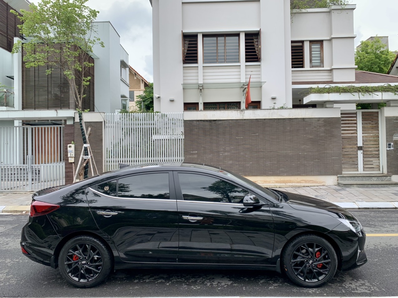 Hyundai Elantra 2.0AT 2020 màu đen (Đã bán)