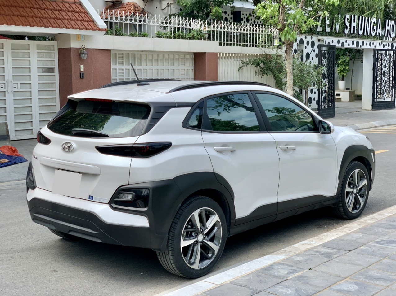 Hyundai Kona 2.0ATH 2020 màu trắng (Đã bán)