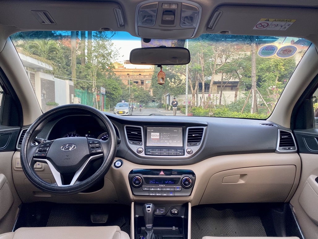 Hyundai Tucson 1.6 Turbo 2018 màu đỏ (Đã bán)