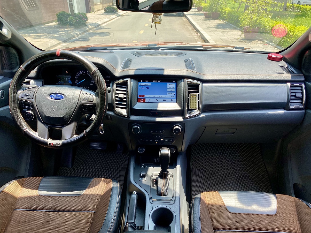 Ford Ranger Wildtrak 3.2L 4x4 AT 2017 màu cam (đã bán)
