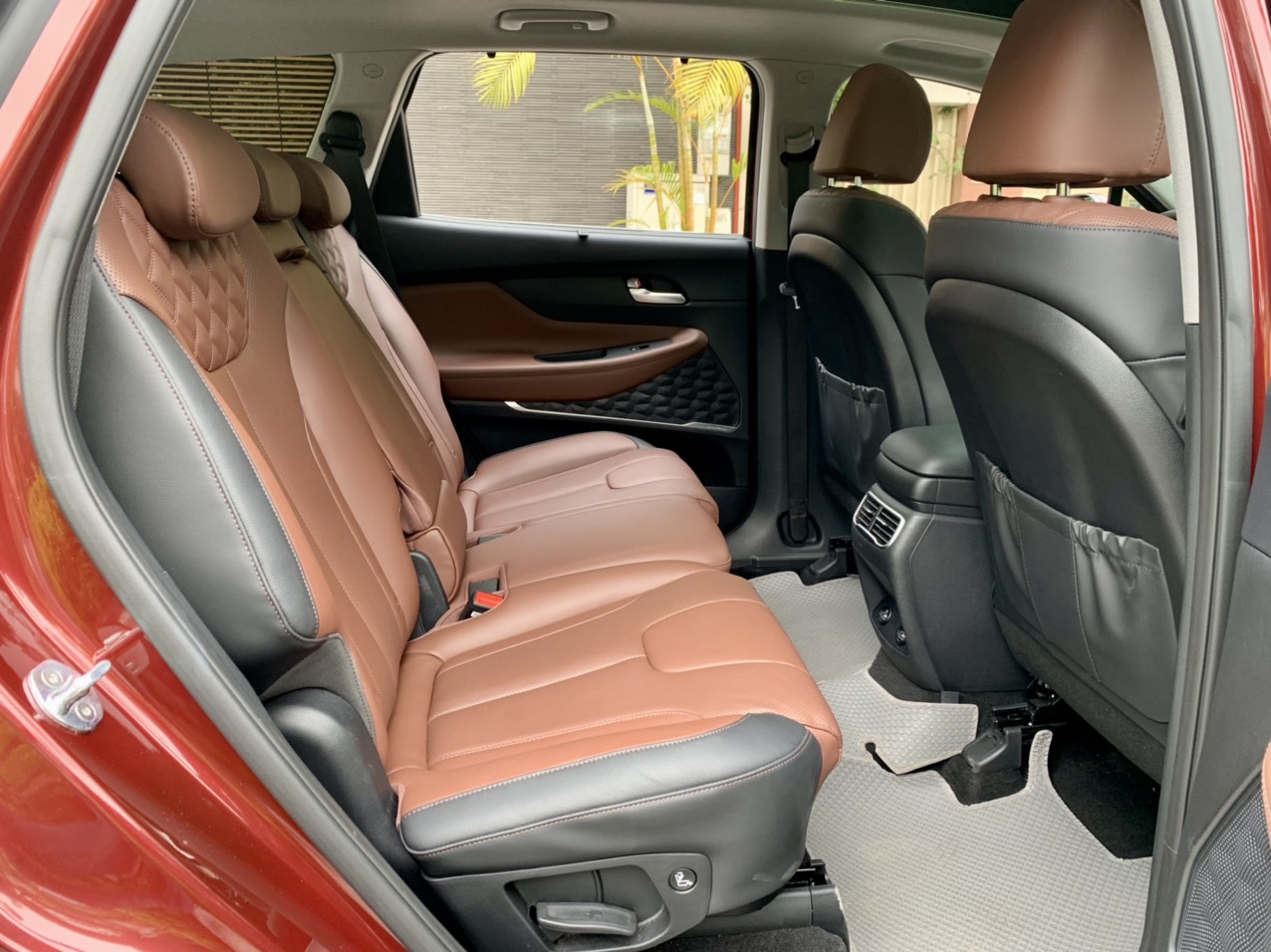 Hyundai Santafe full xăng cao cấp 2.5L 2022 màu đỏ (Đã bán)