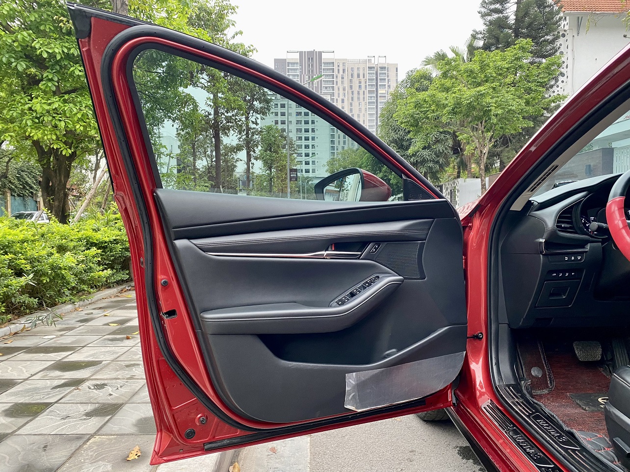 Mazda 3 1.5AT Luxury 2022 màu đỏ (đã bán)